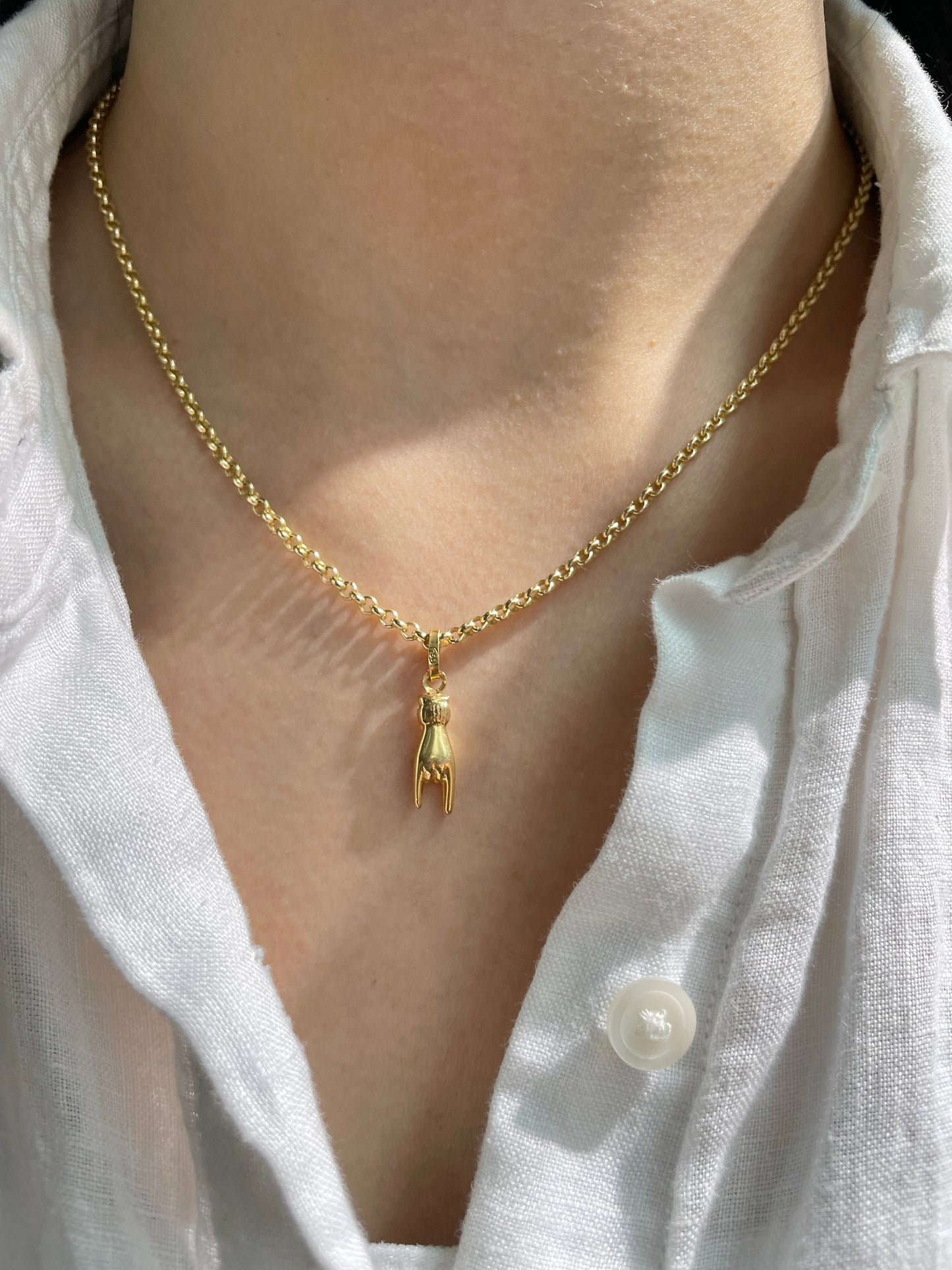 Vintage 18K Gold Rock and Roll Hand Charm