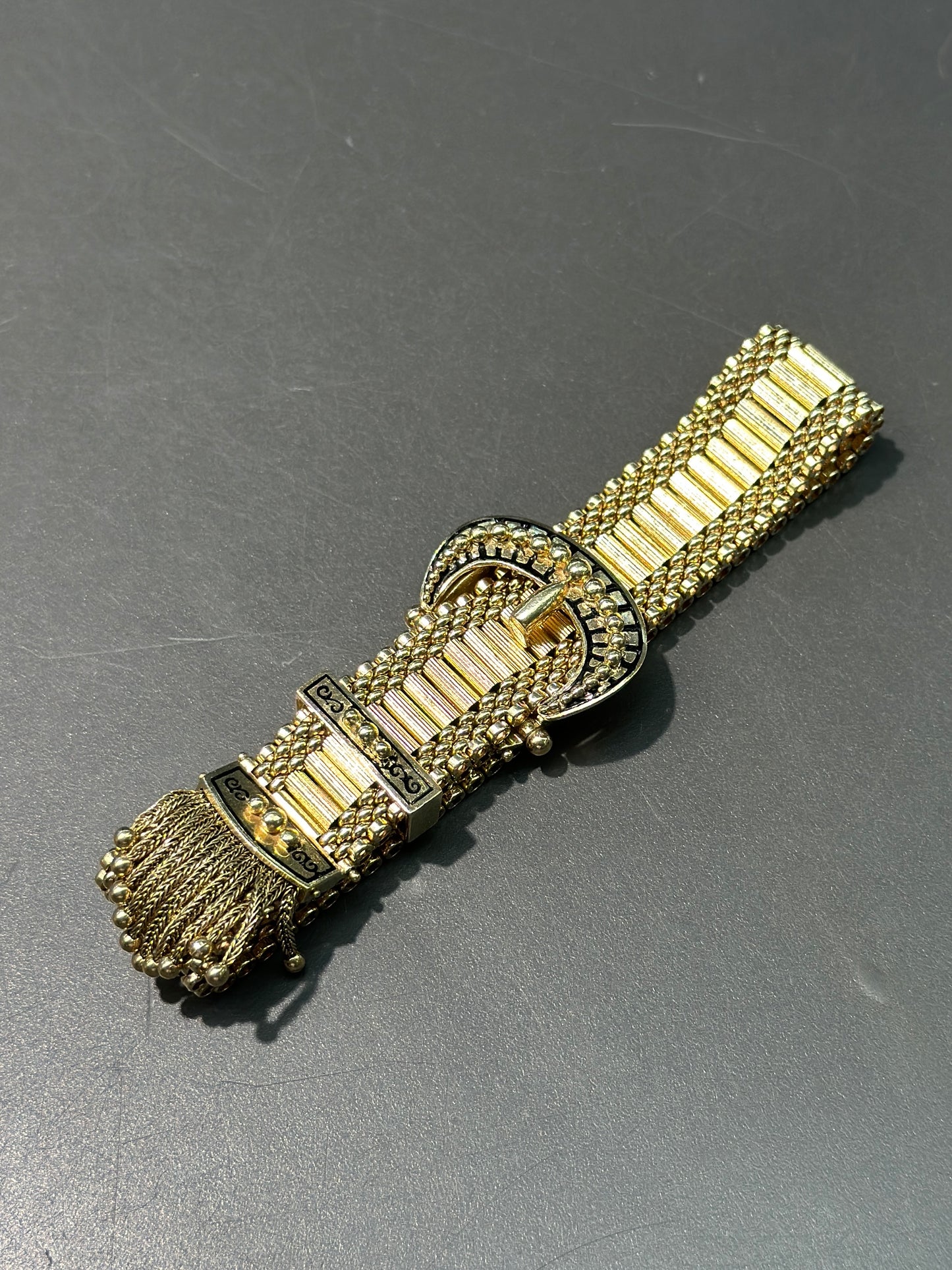 维多利亚风格 14K 金珐琅可调节流苏扣手链