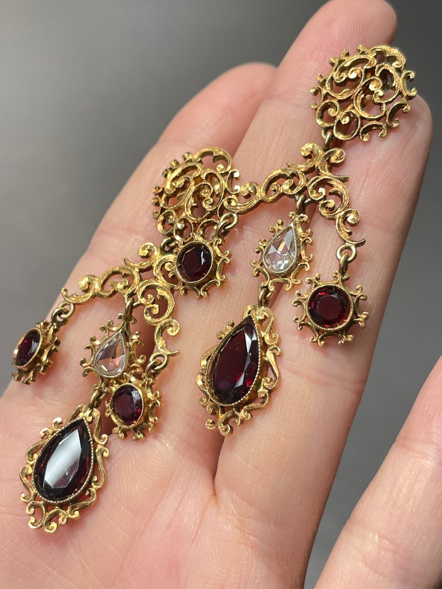 Georgian 18K Gold Rose Cut Diamond Garnet Drop Chandelier Earring