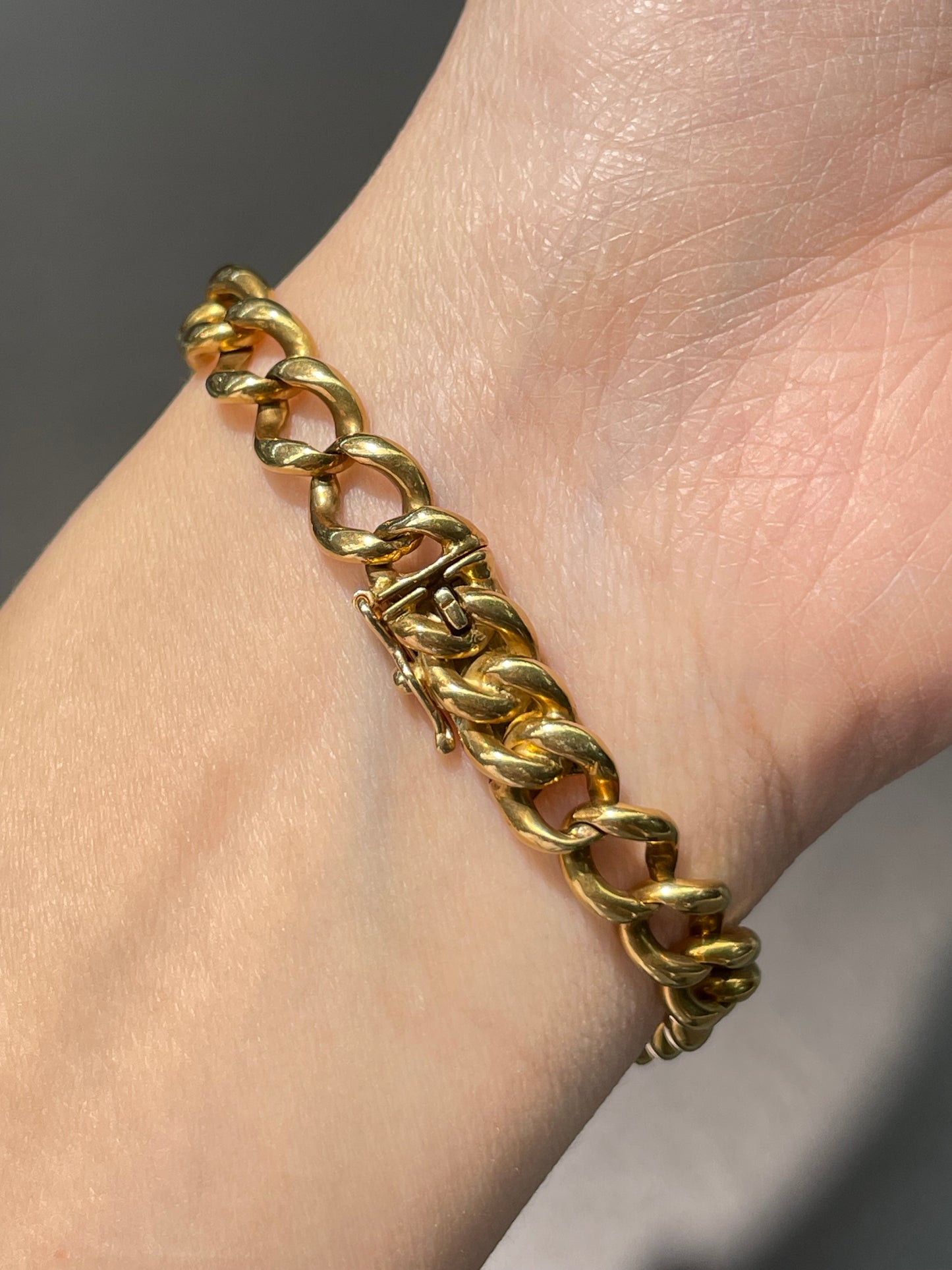 Vintage 14K Yellow Gold Solid 7.5mm Curb Link Bracelet