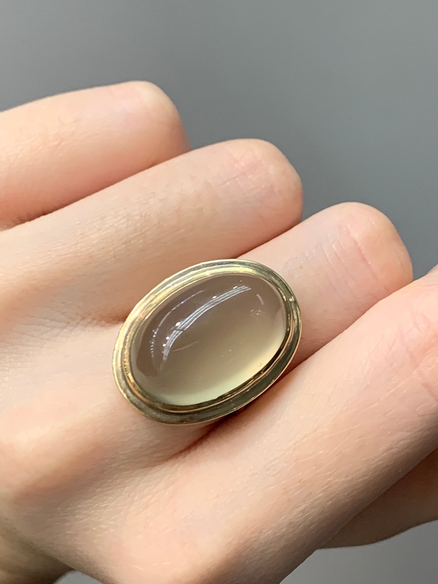 Art Deco 14K Yellow Gold Natural Cabochon Moonstone Ring