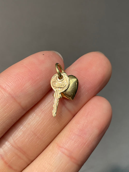 14K Yellow Gold Petite Key and Heart "Del Cuore" Charm Pendant
