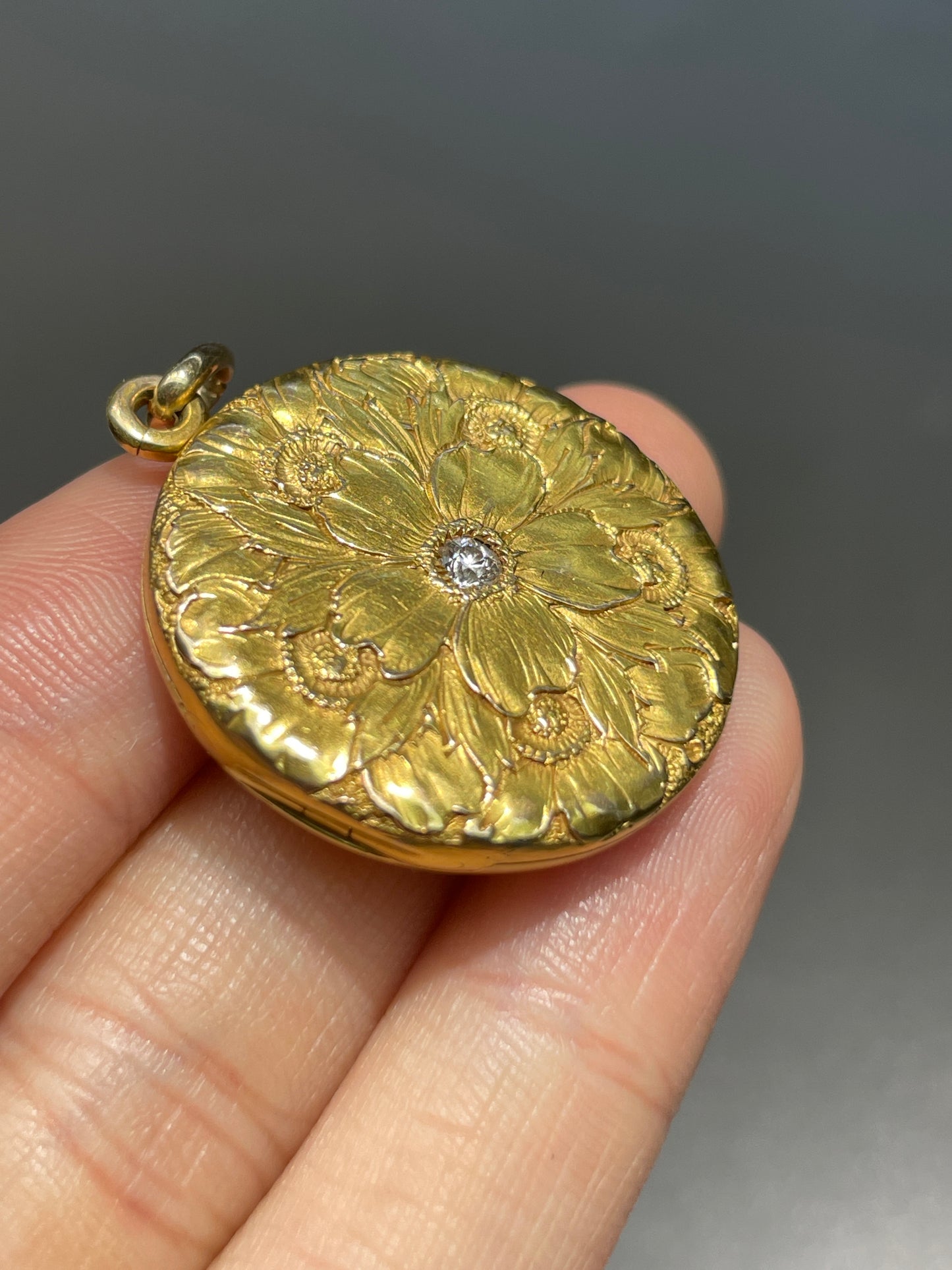Antique 14K Gold Diamond Floral Engraving Locket Pendant