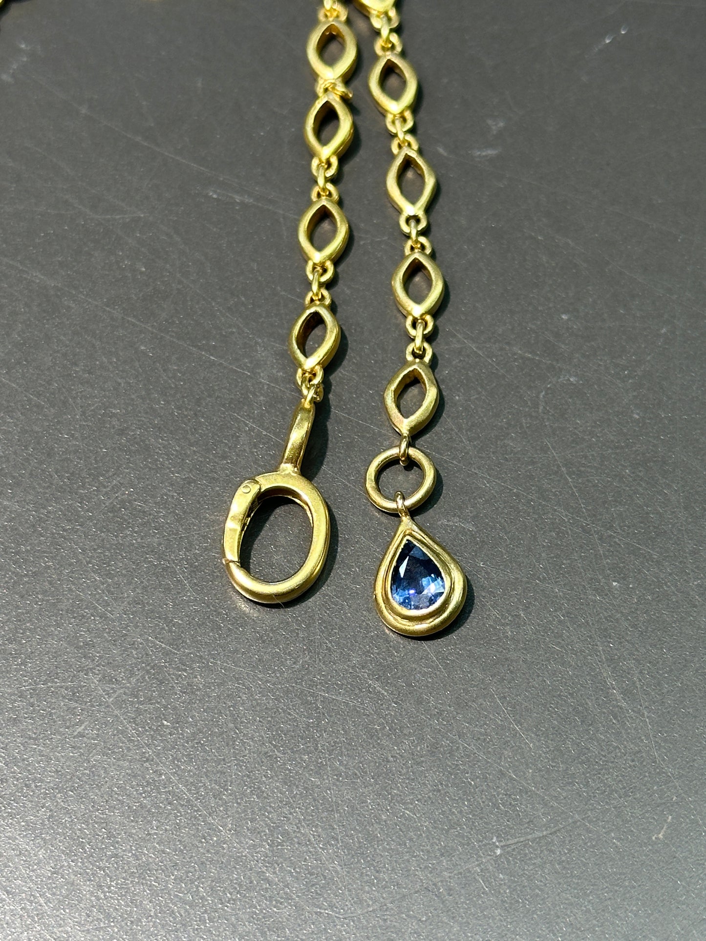 18K 金天然蓝宝石镶链项链 33.5 英寸