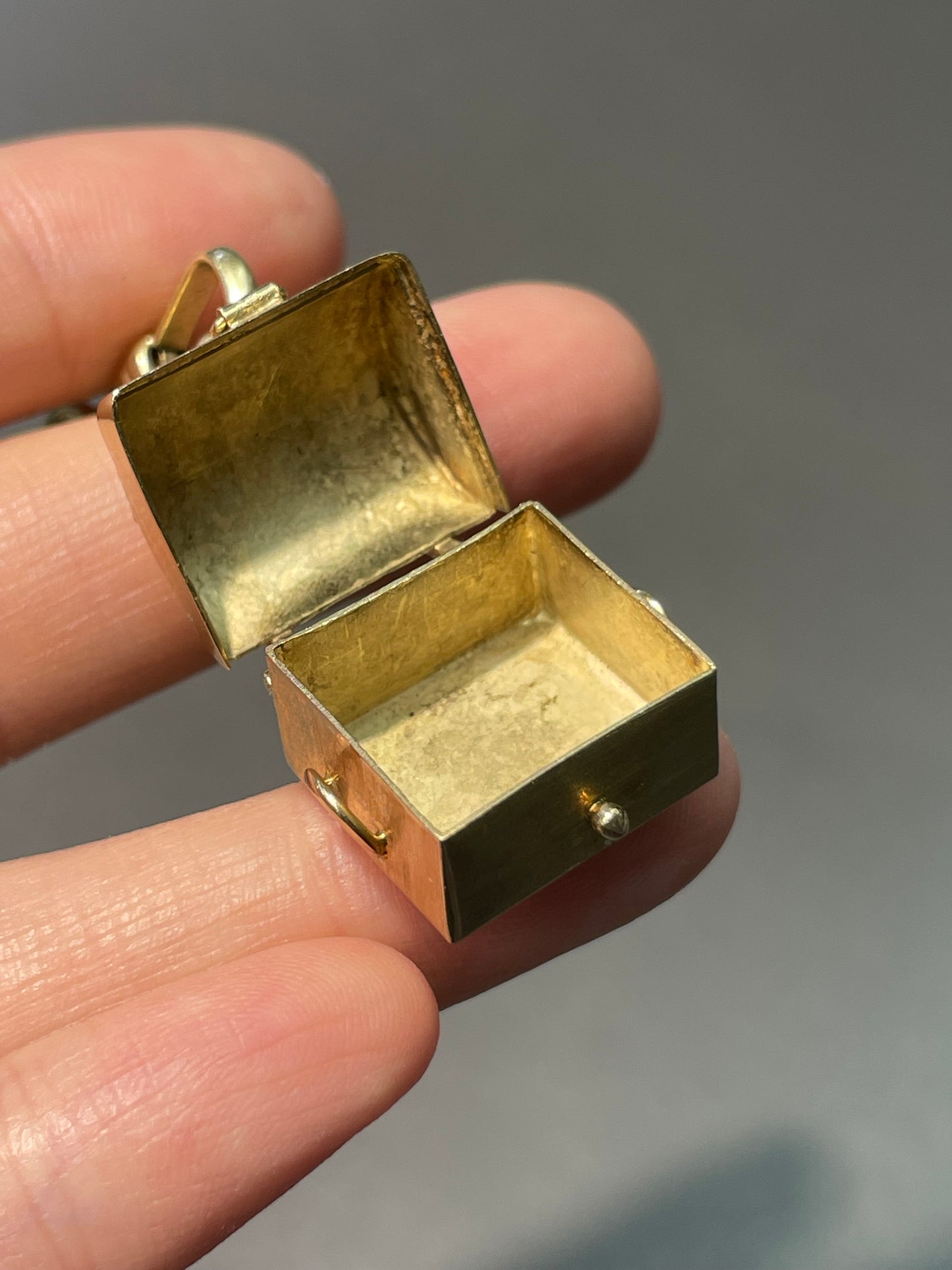 Vintage 14K Bi-Tone Articulating Treasure Chest Charm Pendant