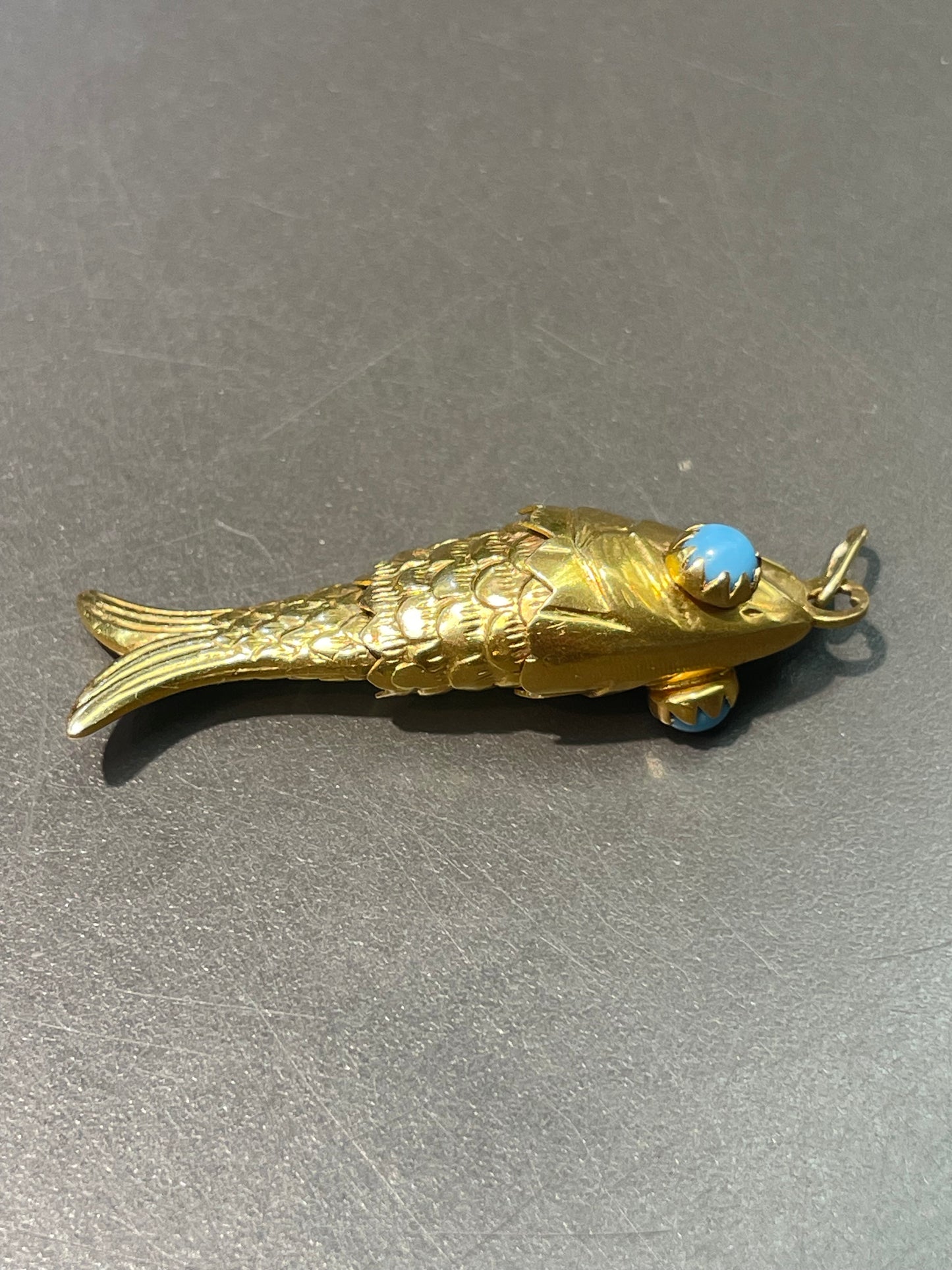 Vintage 18K Yellow Gold Medium Turquoise Articulated Fish Pendant Charm