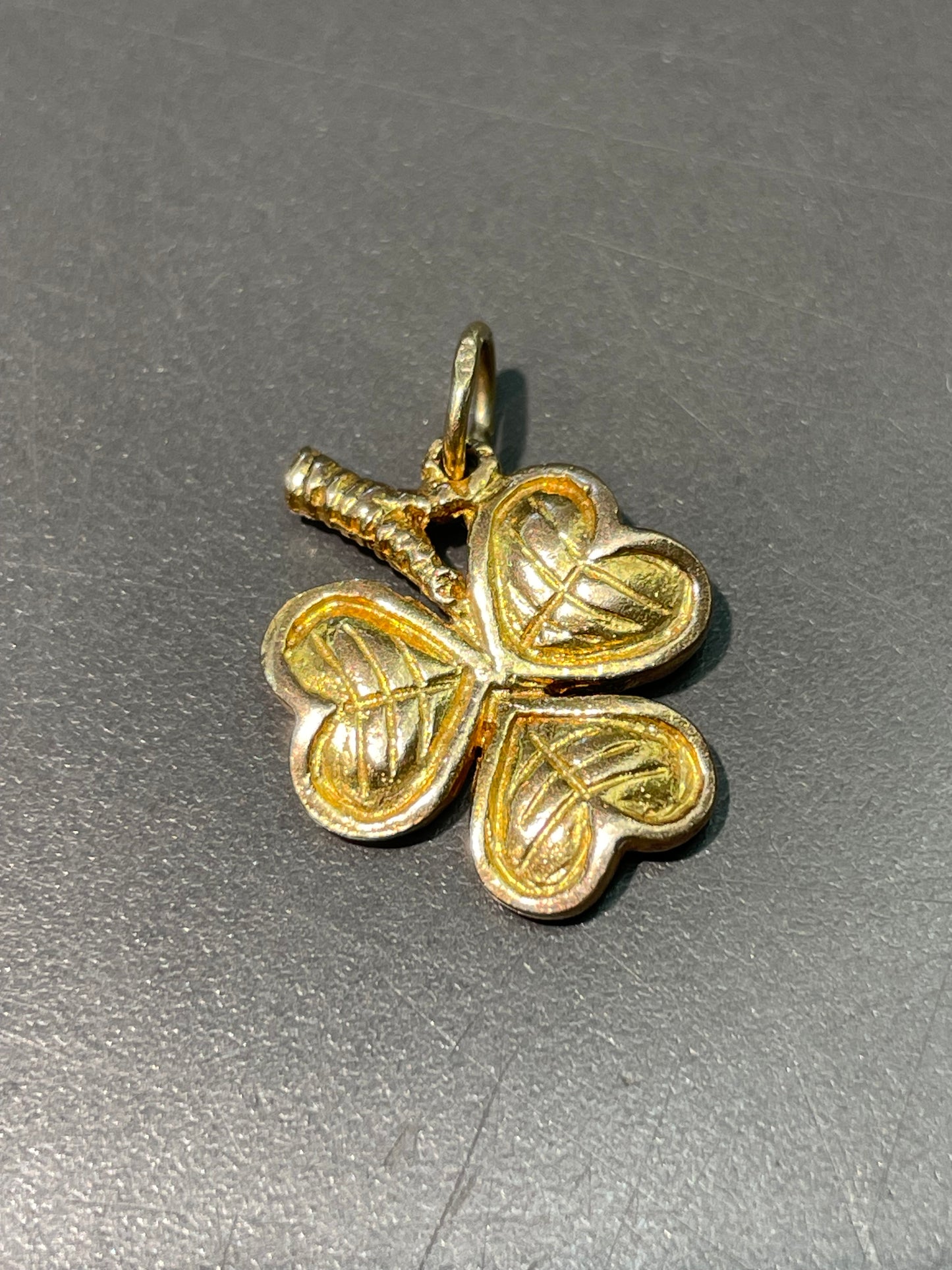 法国 18K 黄金三叶草吊饰