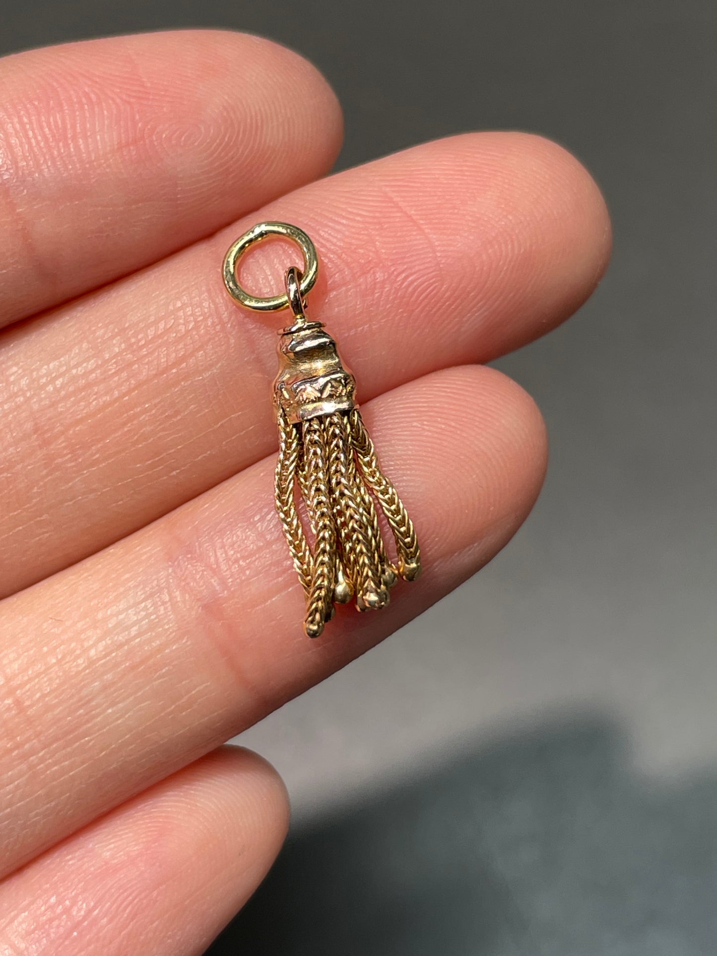 Vintage 18K Yellow Gold Mini Tassel Charm