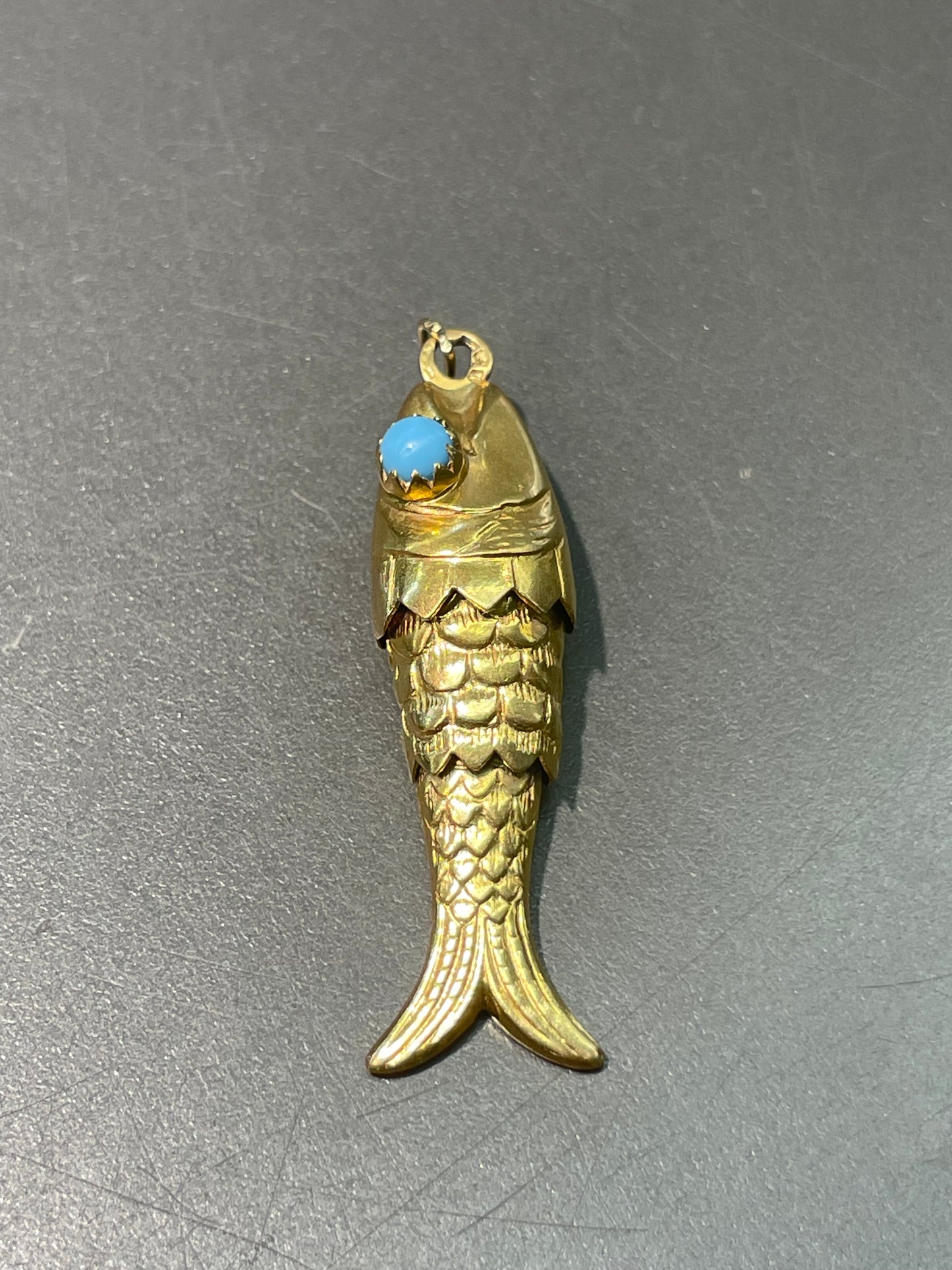 Vintage 18K Yellow Gold Medium Turquoise Articulated Fish Pendant Charm
