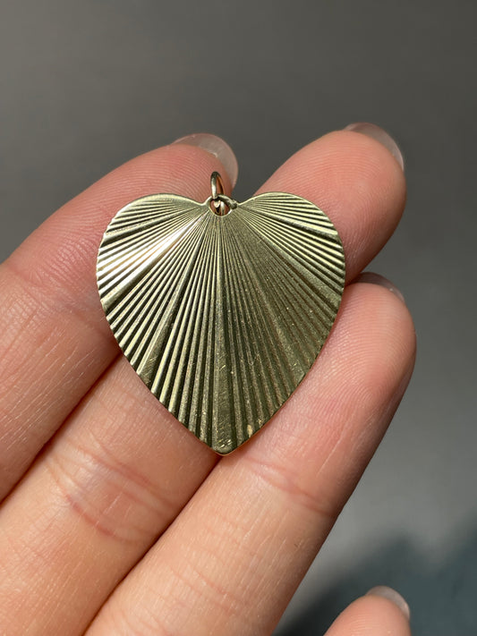 Vintage 14K Yellow Gold Engine Turned Heart Pendant