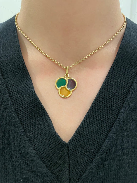 Vintage 18K Gold Plique-A-Jour Circle Pendant