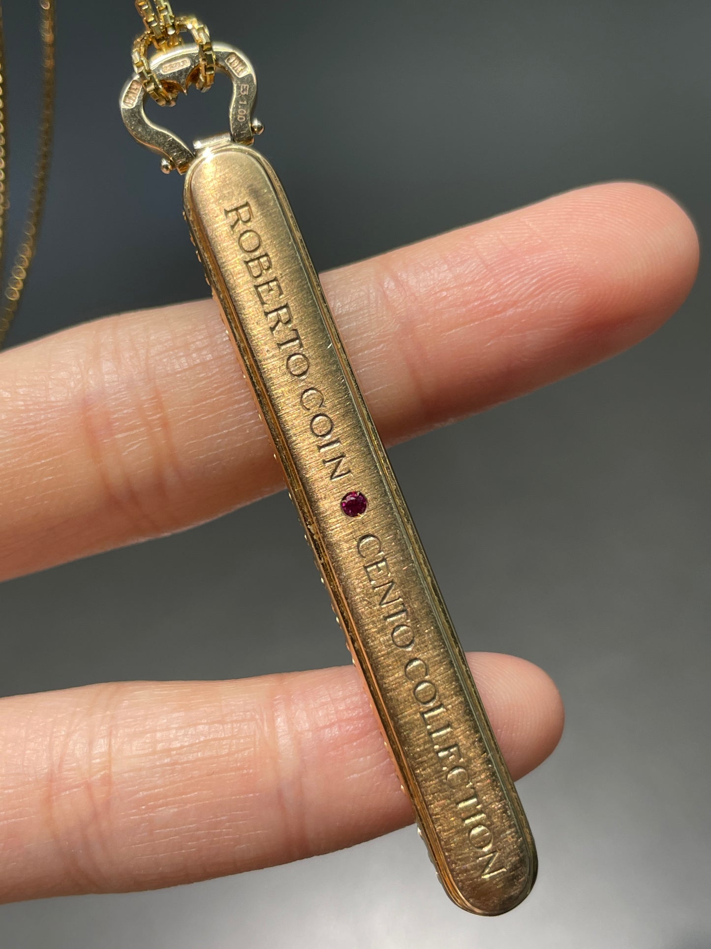 18K Gold Roberto Coin Cento Diamond Bar Pendant Necklace