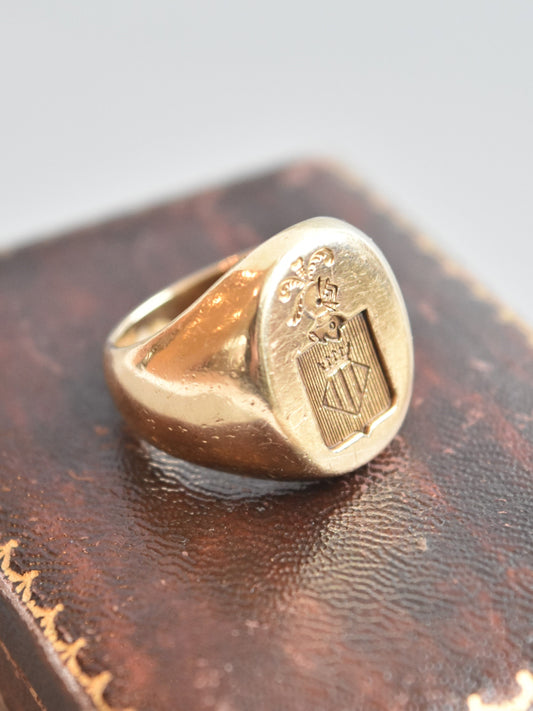 vintage Tiffany & Co. 14K Gold Shield Chevalière SZ 7
