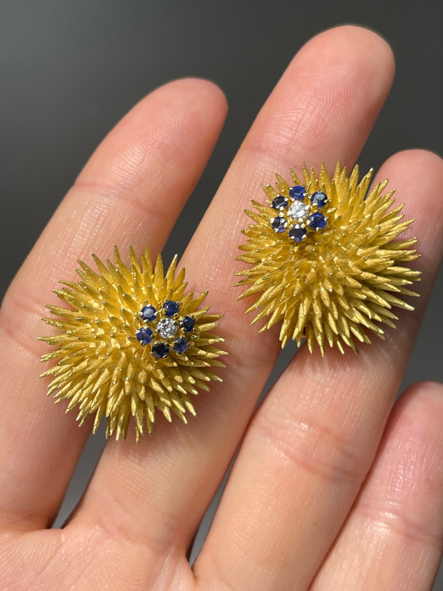 Tiffany & Co. 18K Gold Sapphire Diamond Urchin Earring