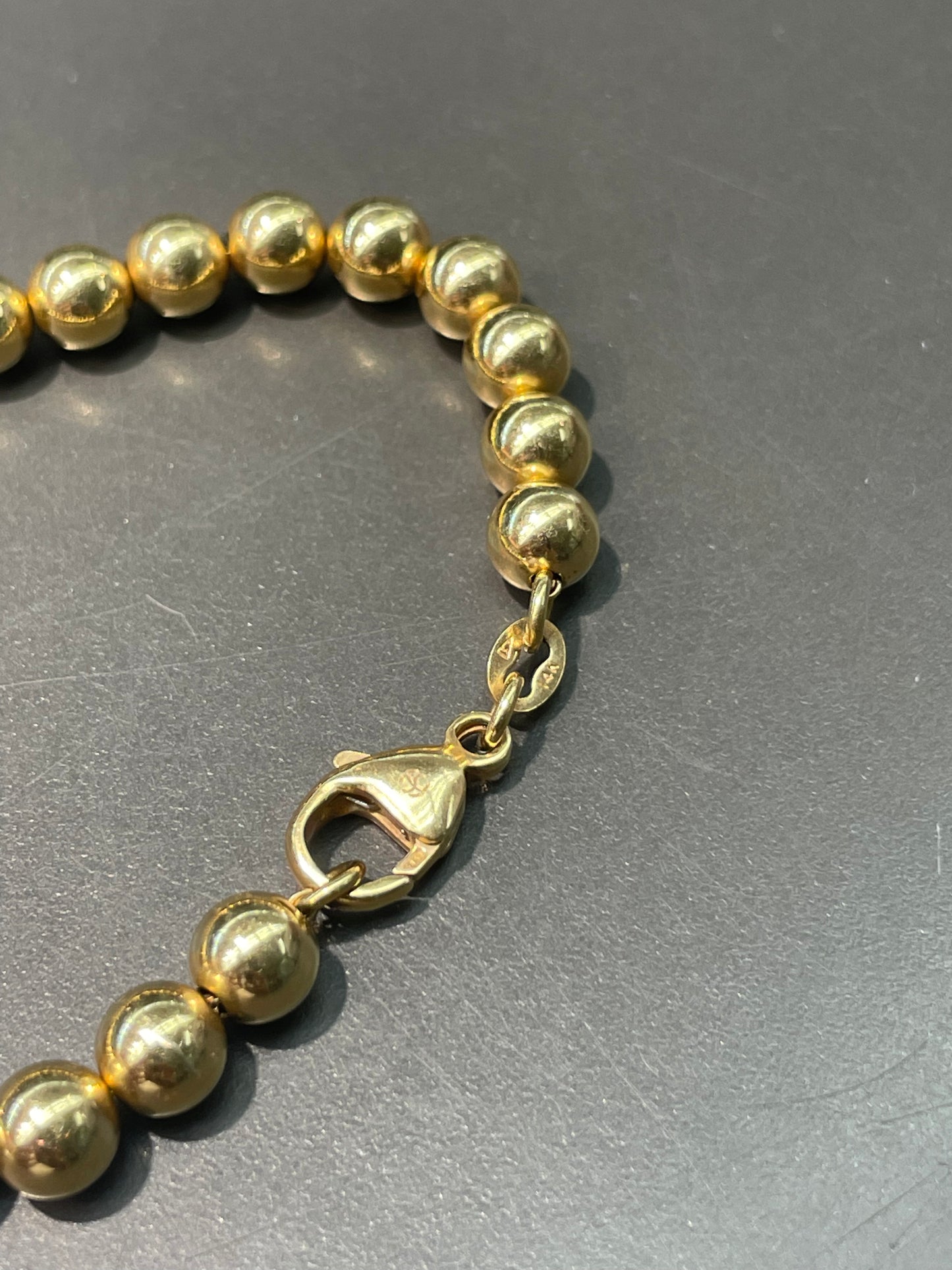Vintage 14K Yellow Gold 12.0 mm Graduated Bead Necklace 16.0 inch