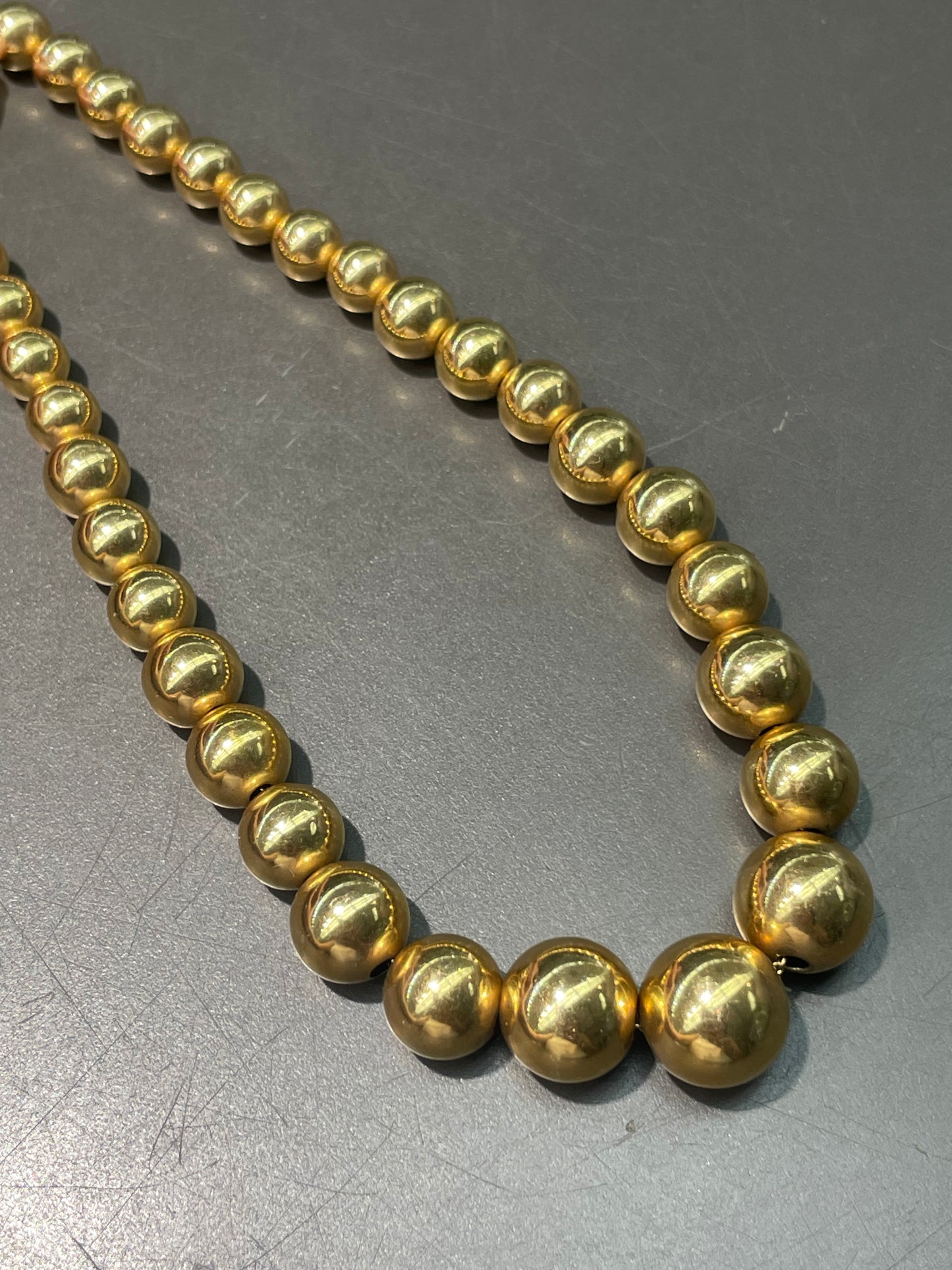 Vintage 14K Yellow Gold 12.0 mm Graduated Bead Necklace 16.0 inch