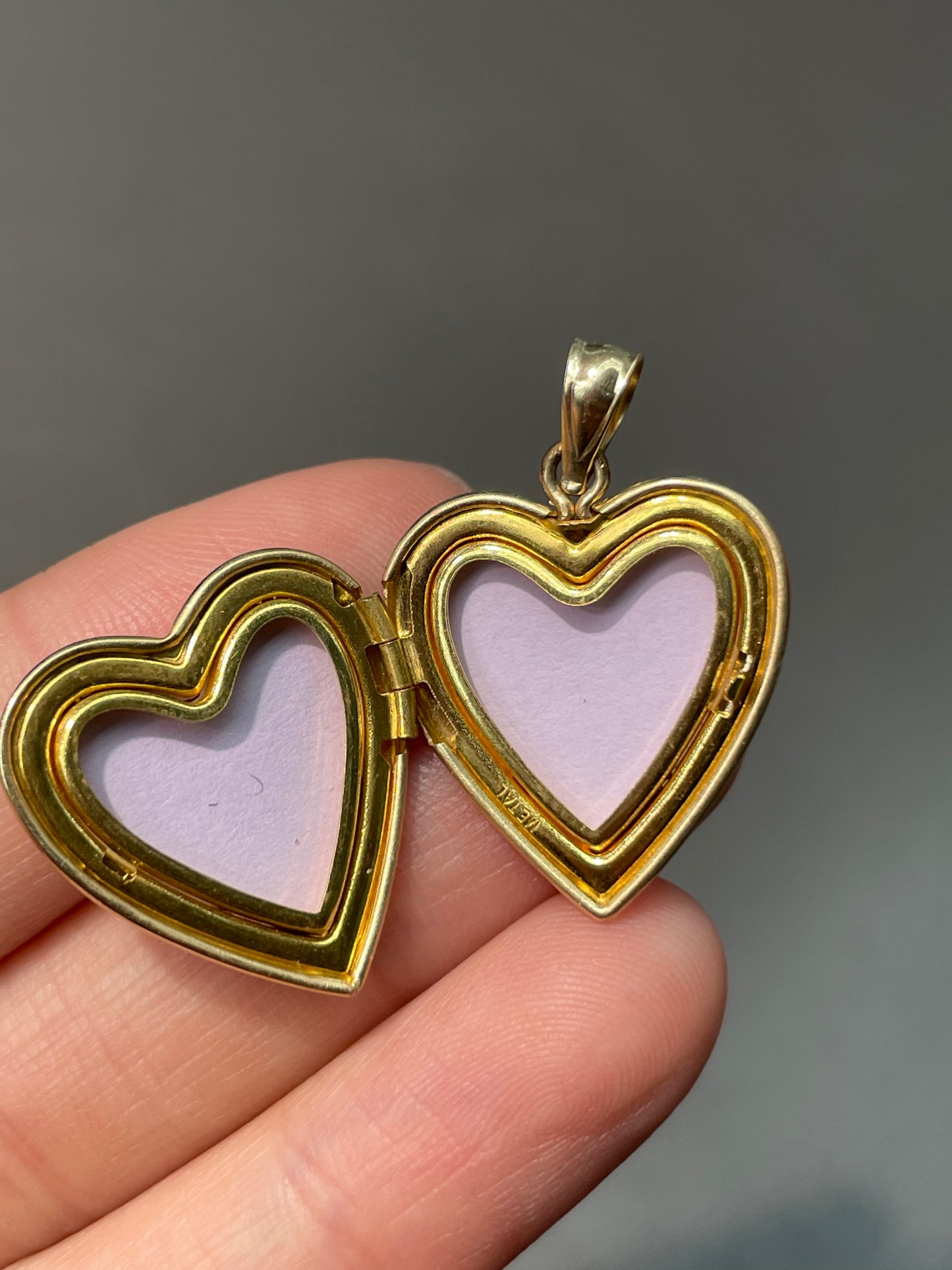 Vintage 14K Yellow Gold Medium Heart Locket Charm Pendant