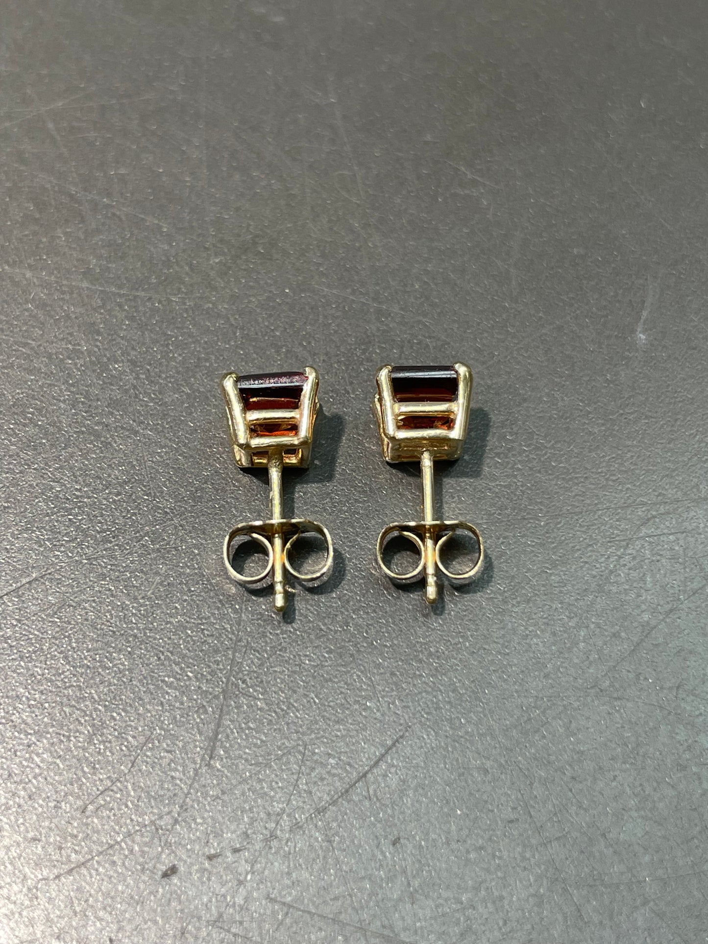 14K Yellow Gold Square Cut Garnet Earring