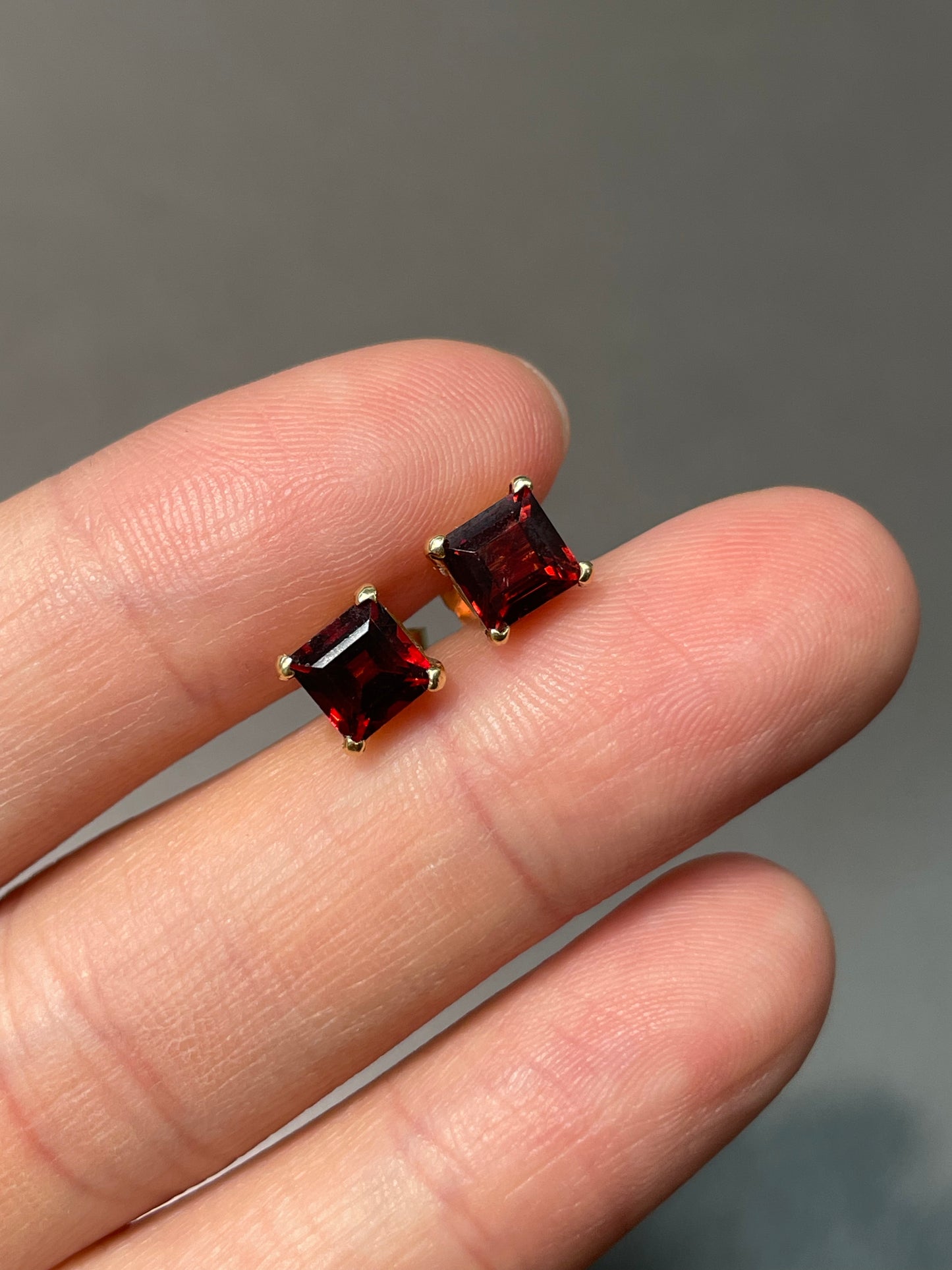 14K Yellow Gold Square Cut Garnet Earring
