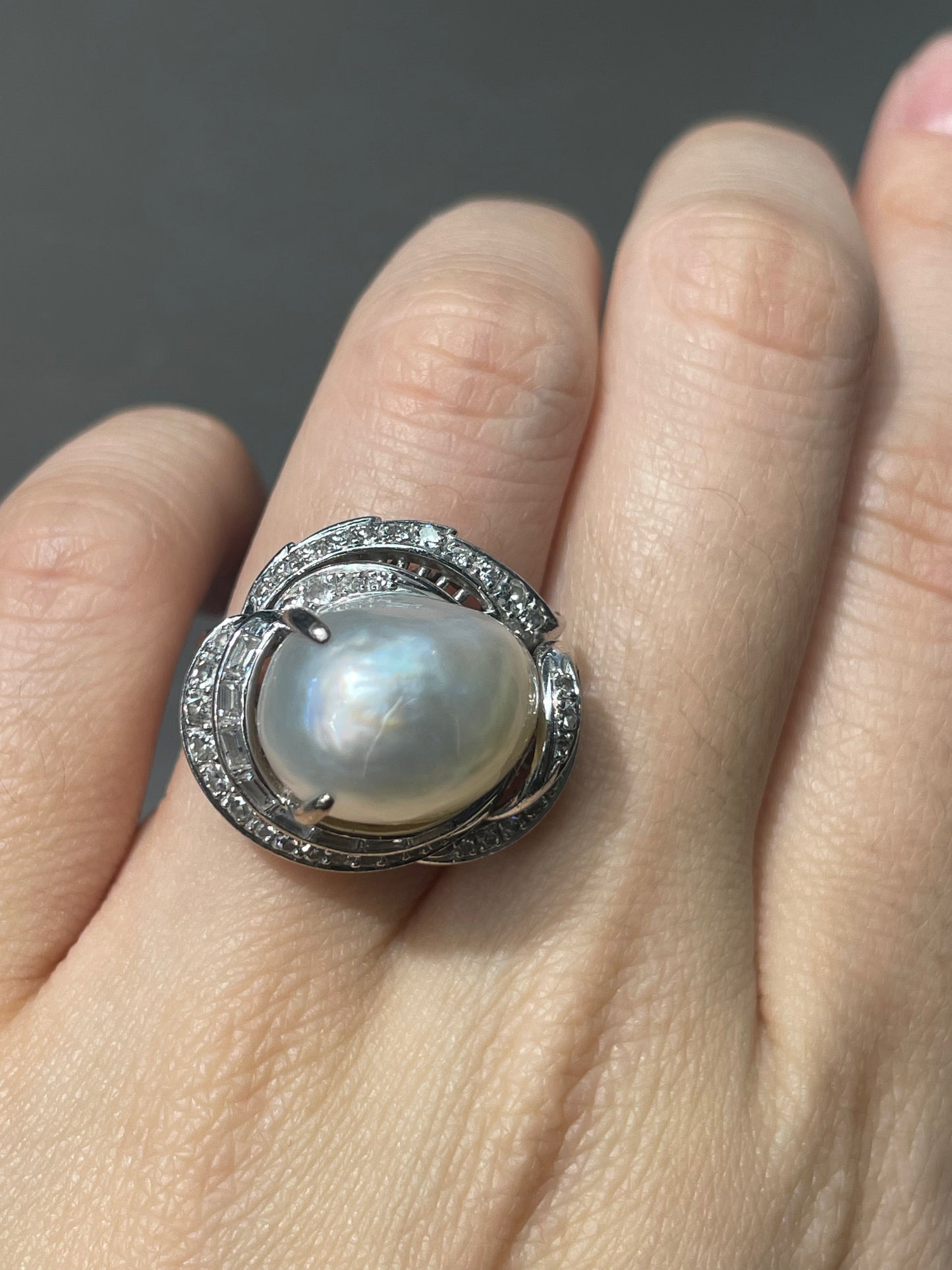 Vintage 14K White Gold Baroque Pearl Diamond Ring
