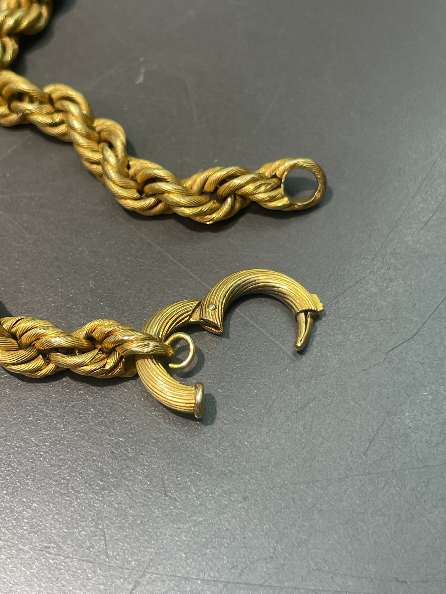 Antique 18K Yellow Gold Twisted Rope Chain Link Necklace