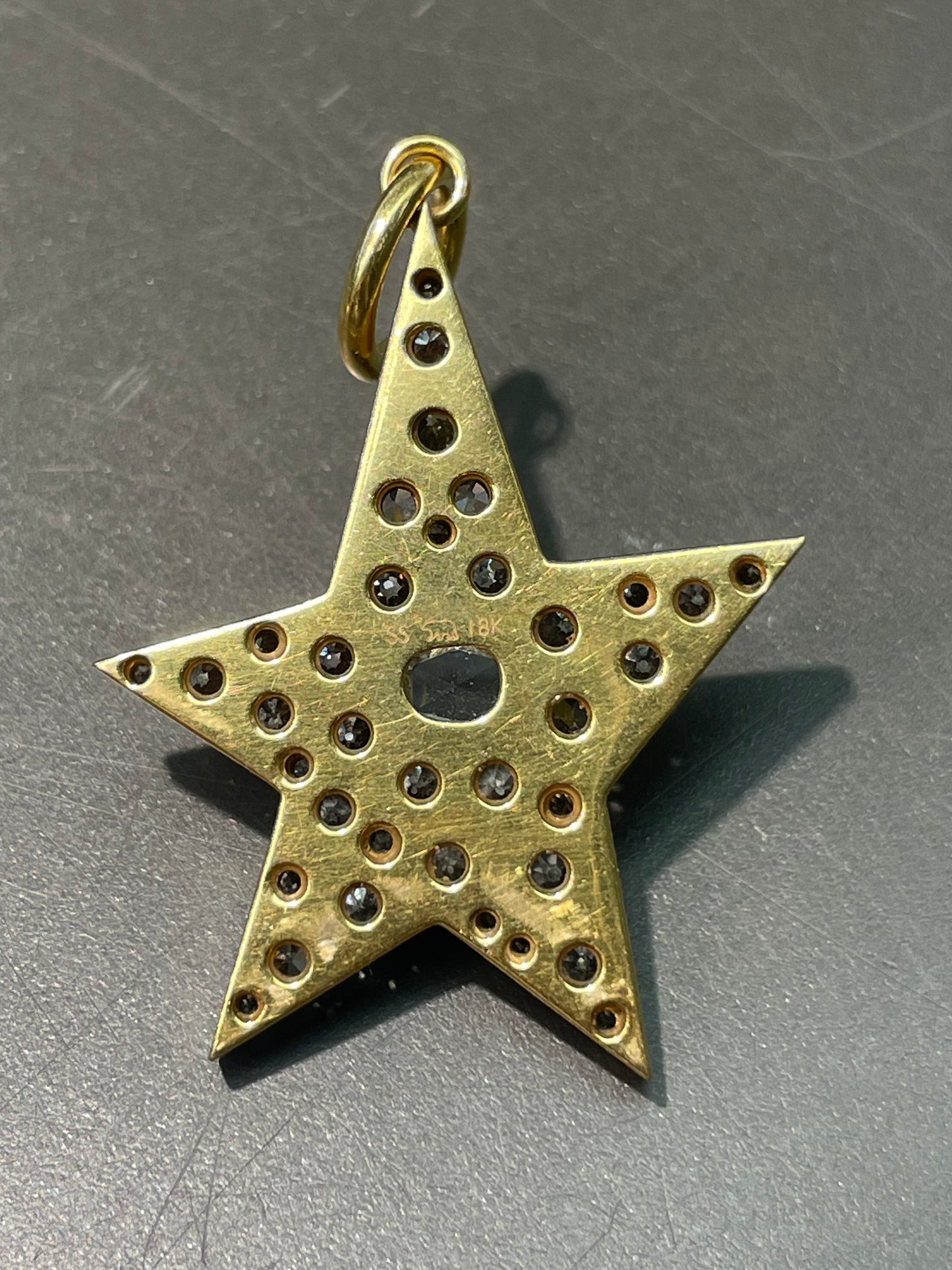 Single Stone 18K Gold Large Kinsley 4.0 CTW Diamond Star Pendant