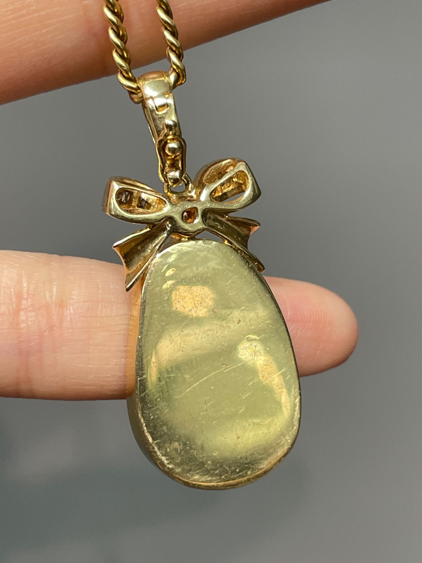 Vintage 14K Yellow Gold Diamond Ribbon Opal Pendant