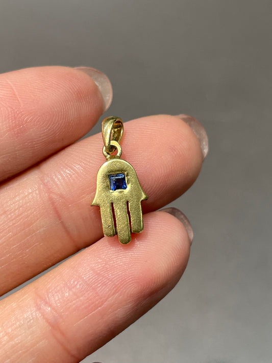 Vintage 18K Yellow Gold Sapphire Hamsa Hand Charm Pendant
