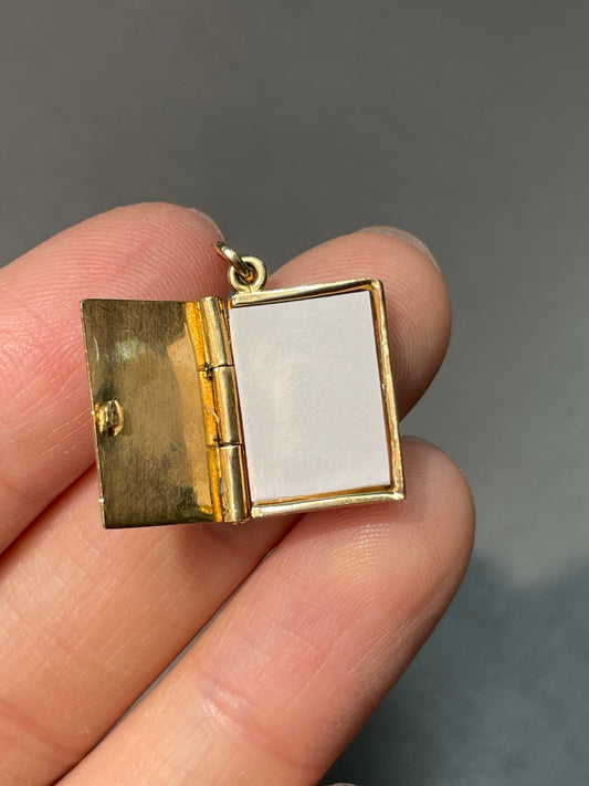 Vintage 18K Yellow Gold Articulated Notebook Charm Pendant