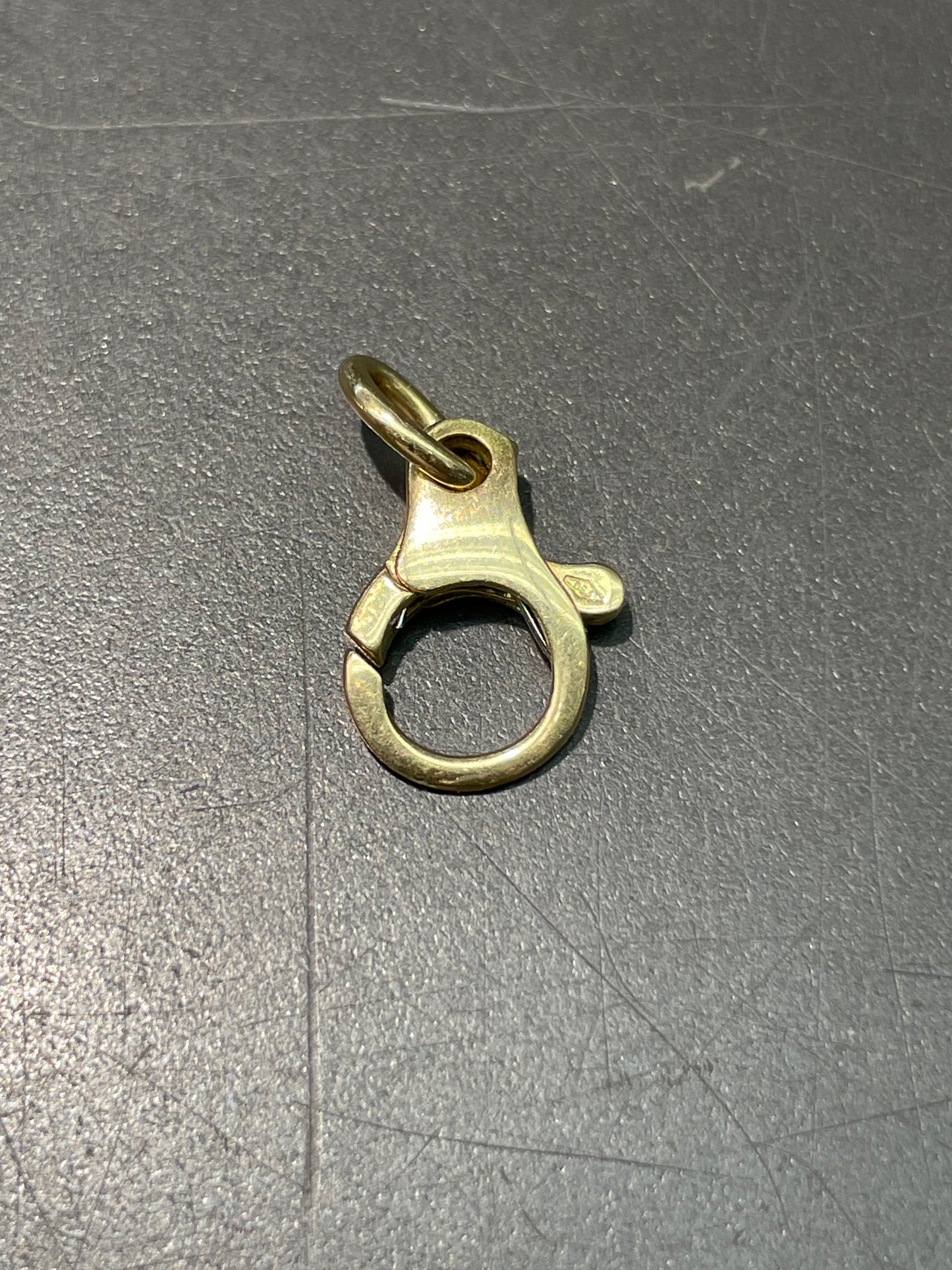 Vintage 18K Yellow Gold Carabiner Charm Holder
