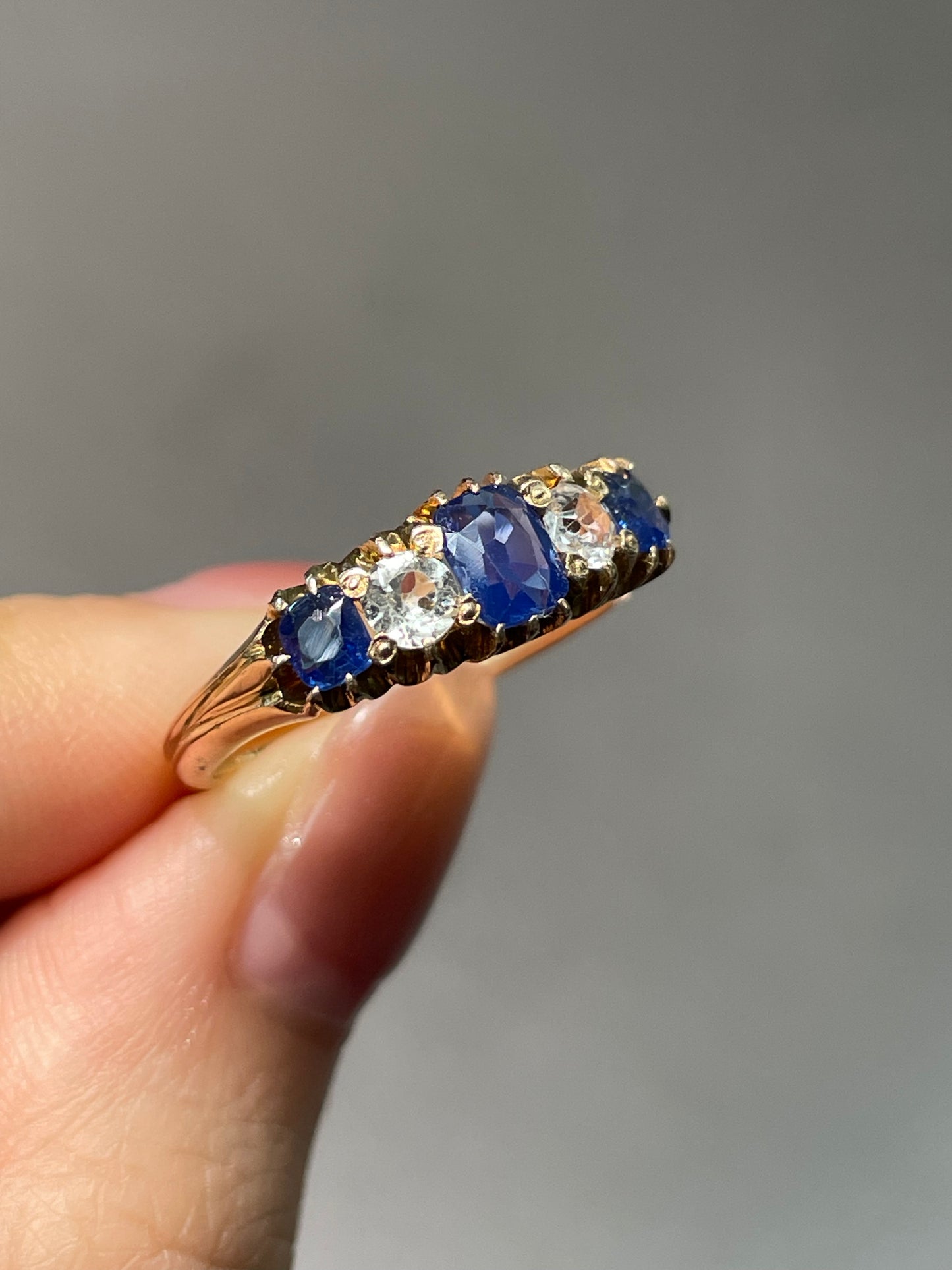 Antique Edwardian 14K Yellow Gold Five Stone 0.96 CTW Sapphire Ring