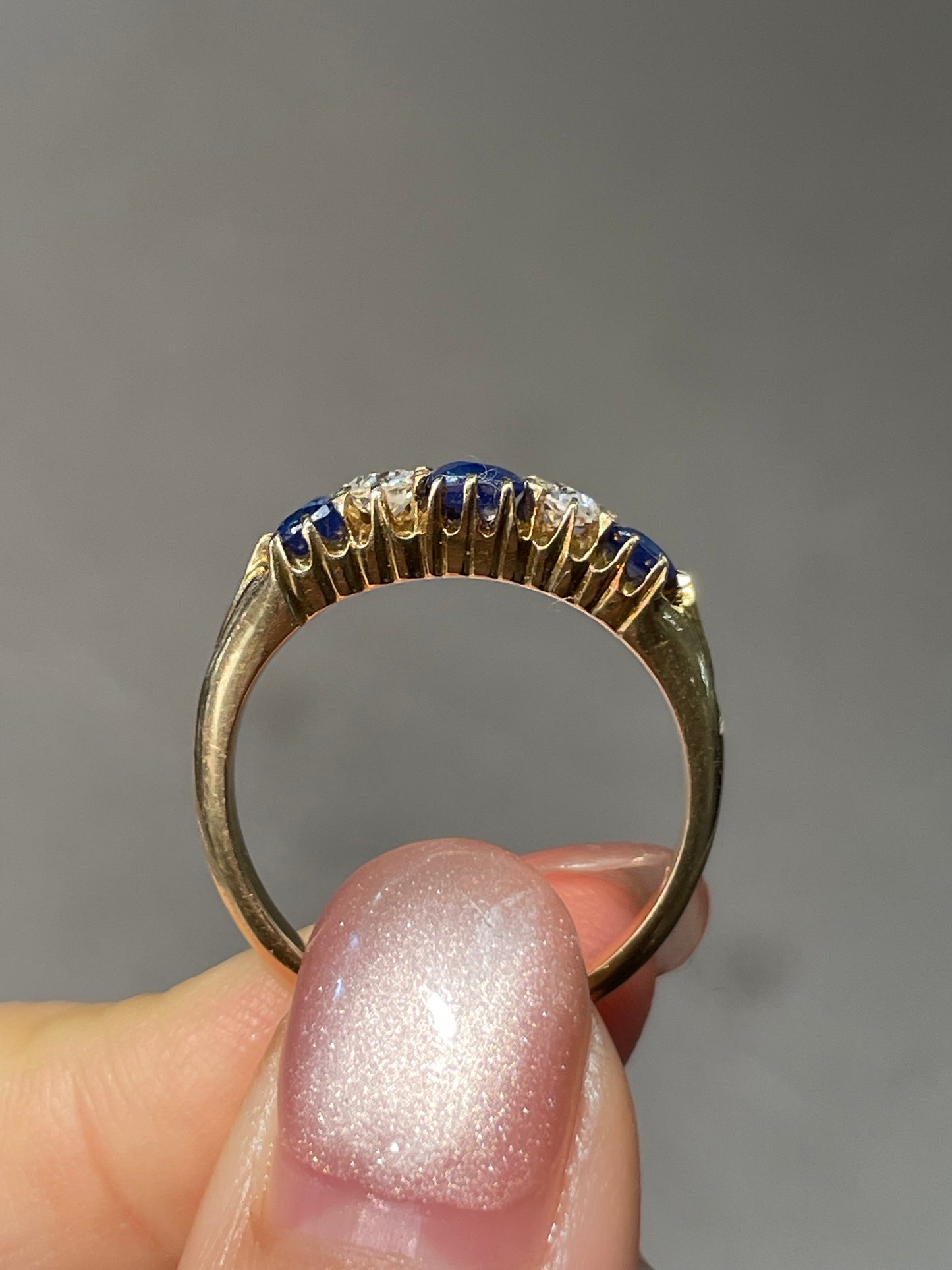 Antique Edwardian 14K Yellow Gold Five Stone 0.96 CTW Sapphire Ring