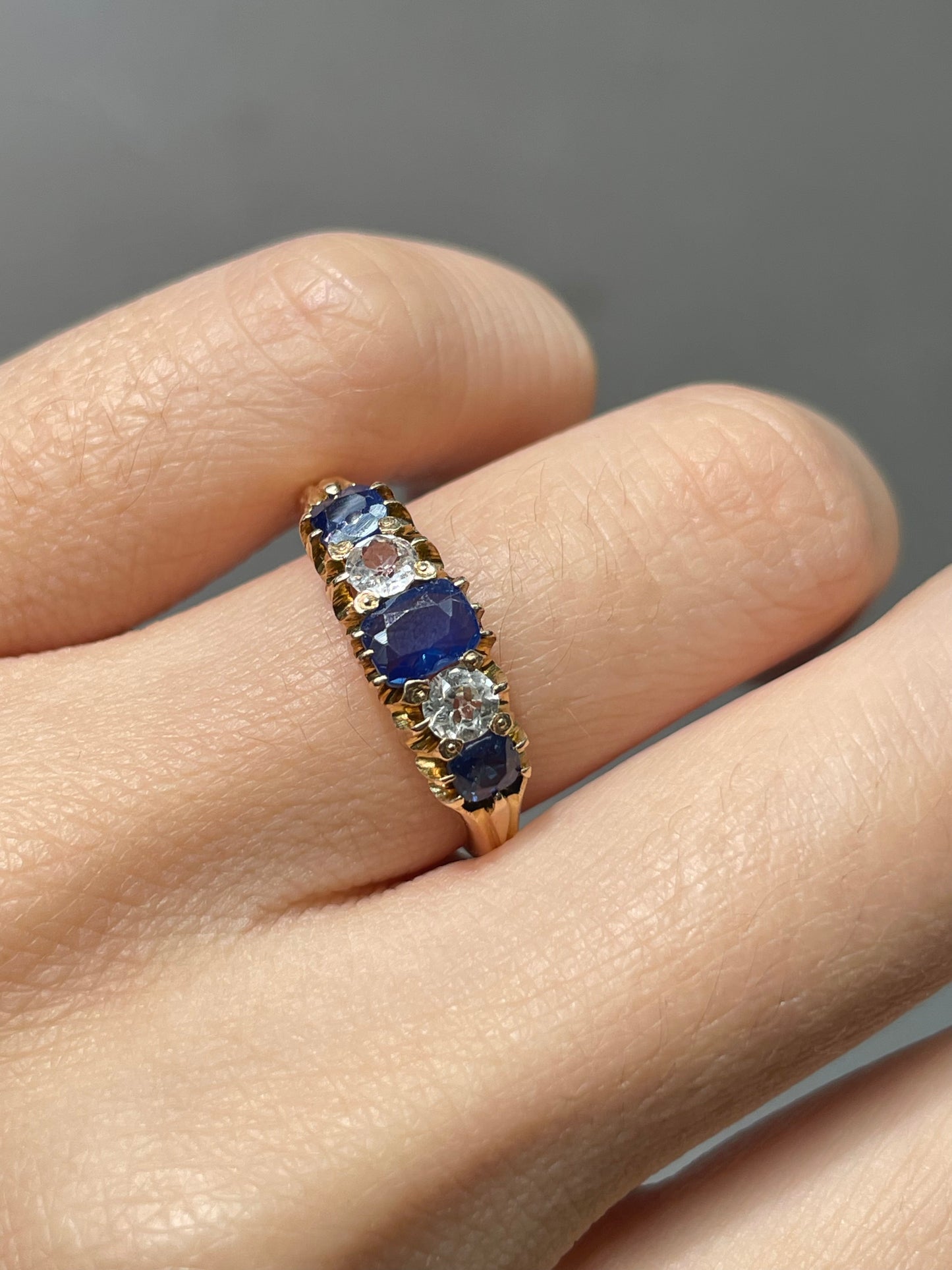 Antique Edwardian 14K Yellow Gold Five Stone 0.96 CTW Sapphire Ring
