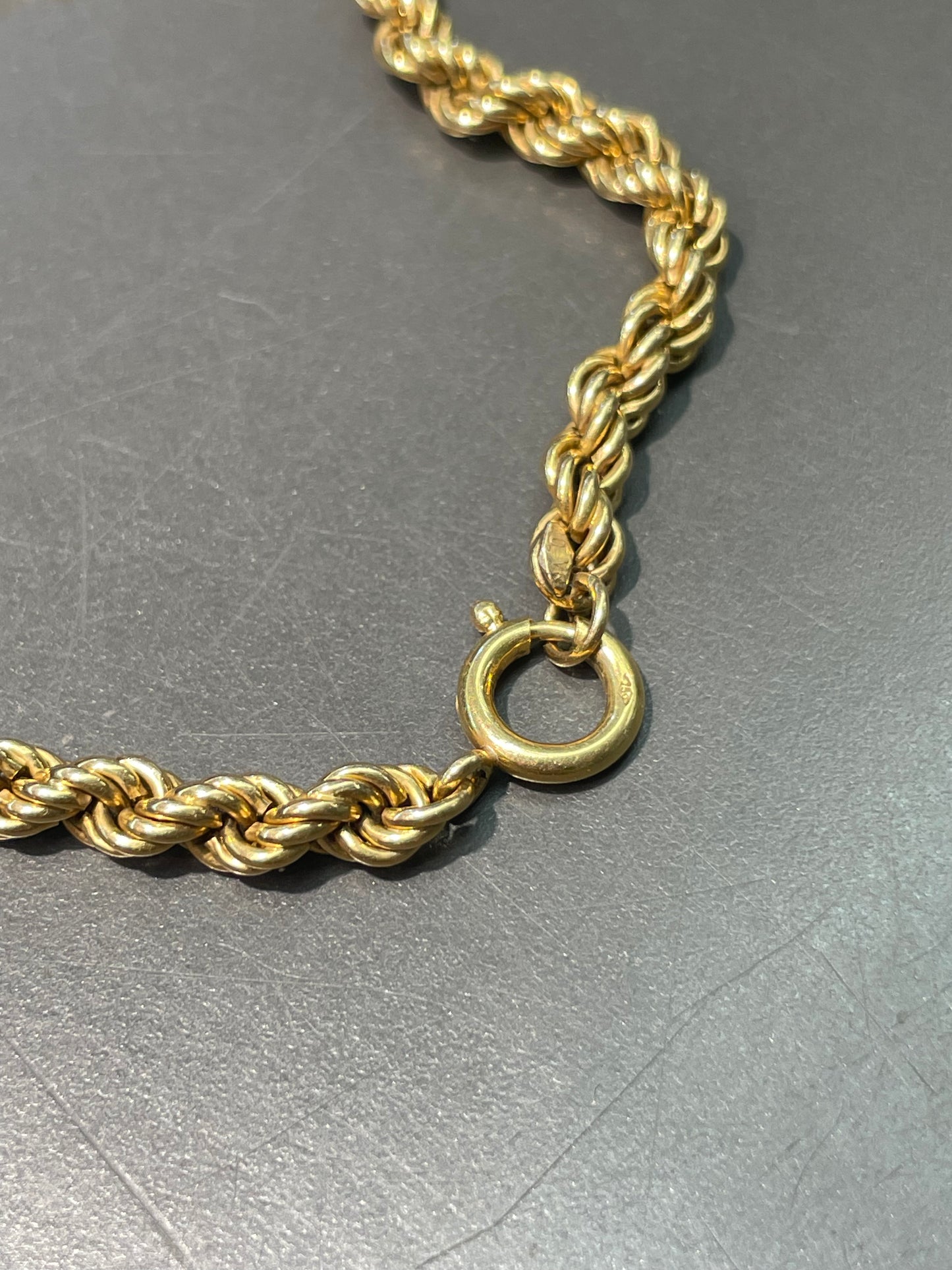Vintage 18K Yellow Gold Twisted Rope Tassel Necklace