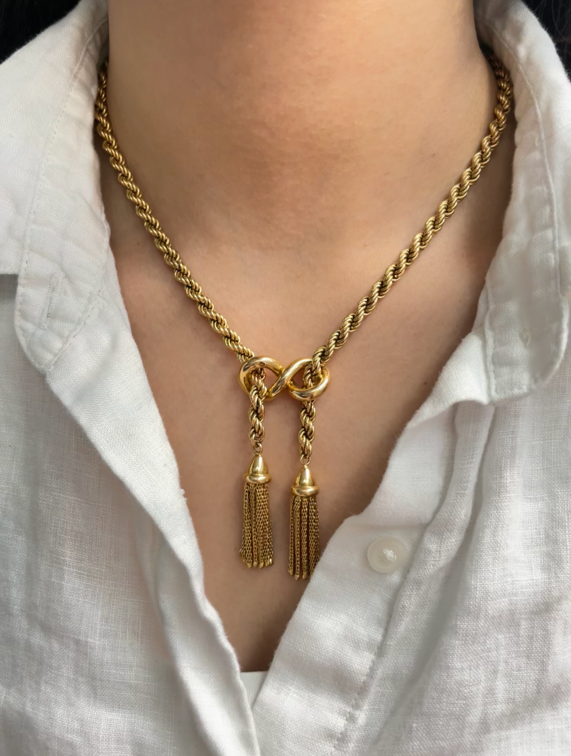 Vintage 18K Yellow Gold Twisted Rope Tassel Necklace