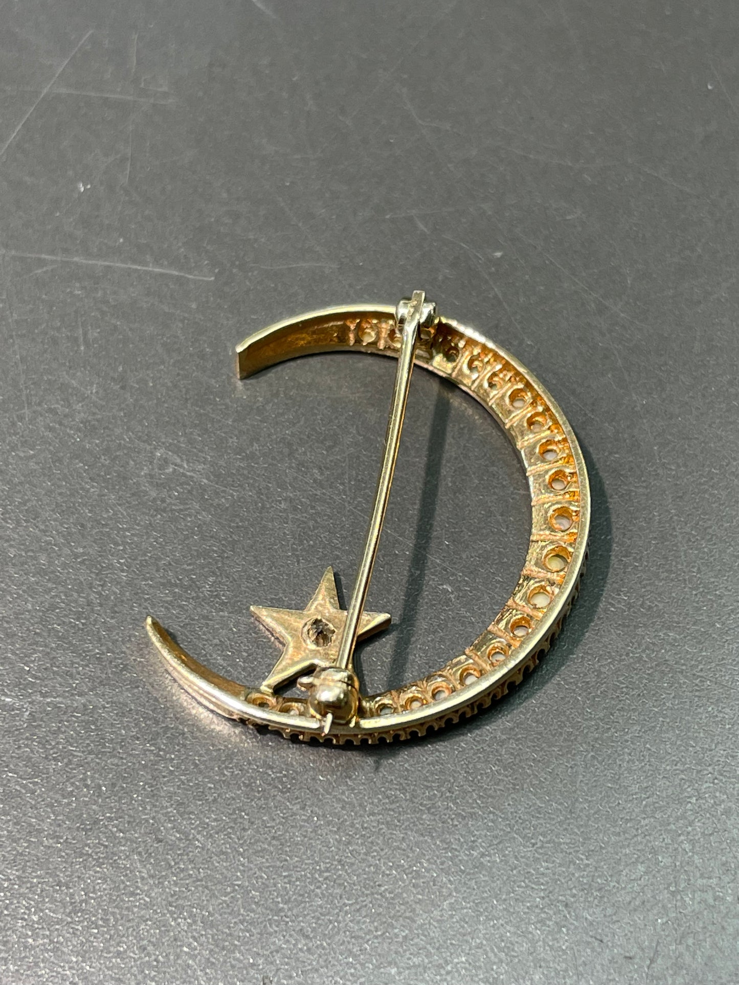 古董 14K 金珍珠和钻石新月和星形胸针
