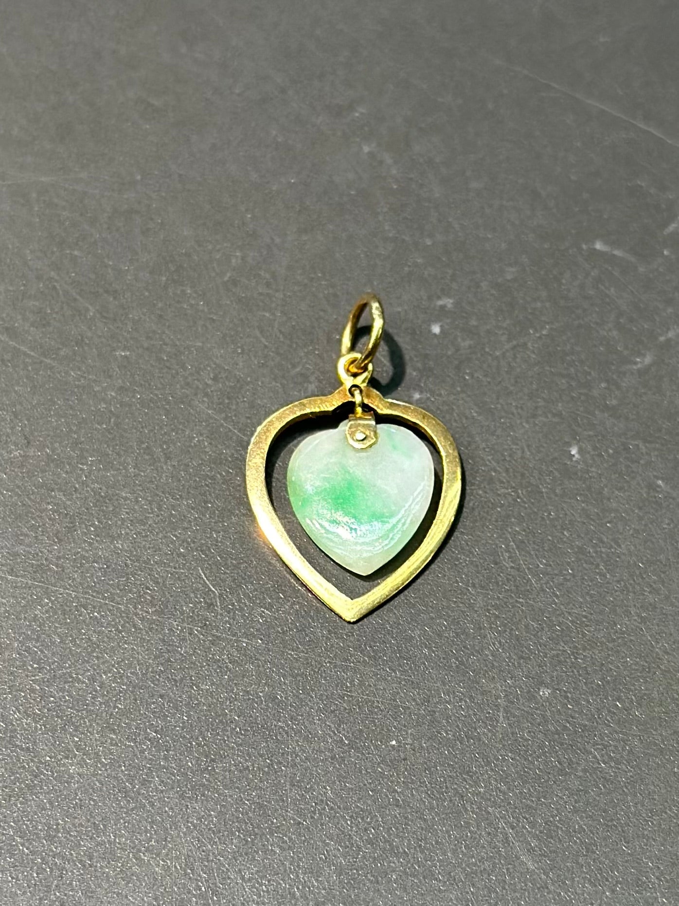 复古 14K 金心形玉石吊坠