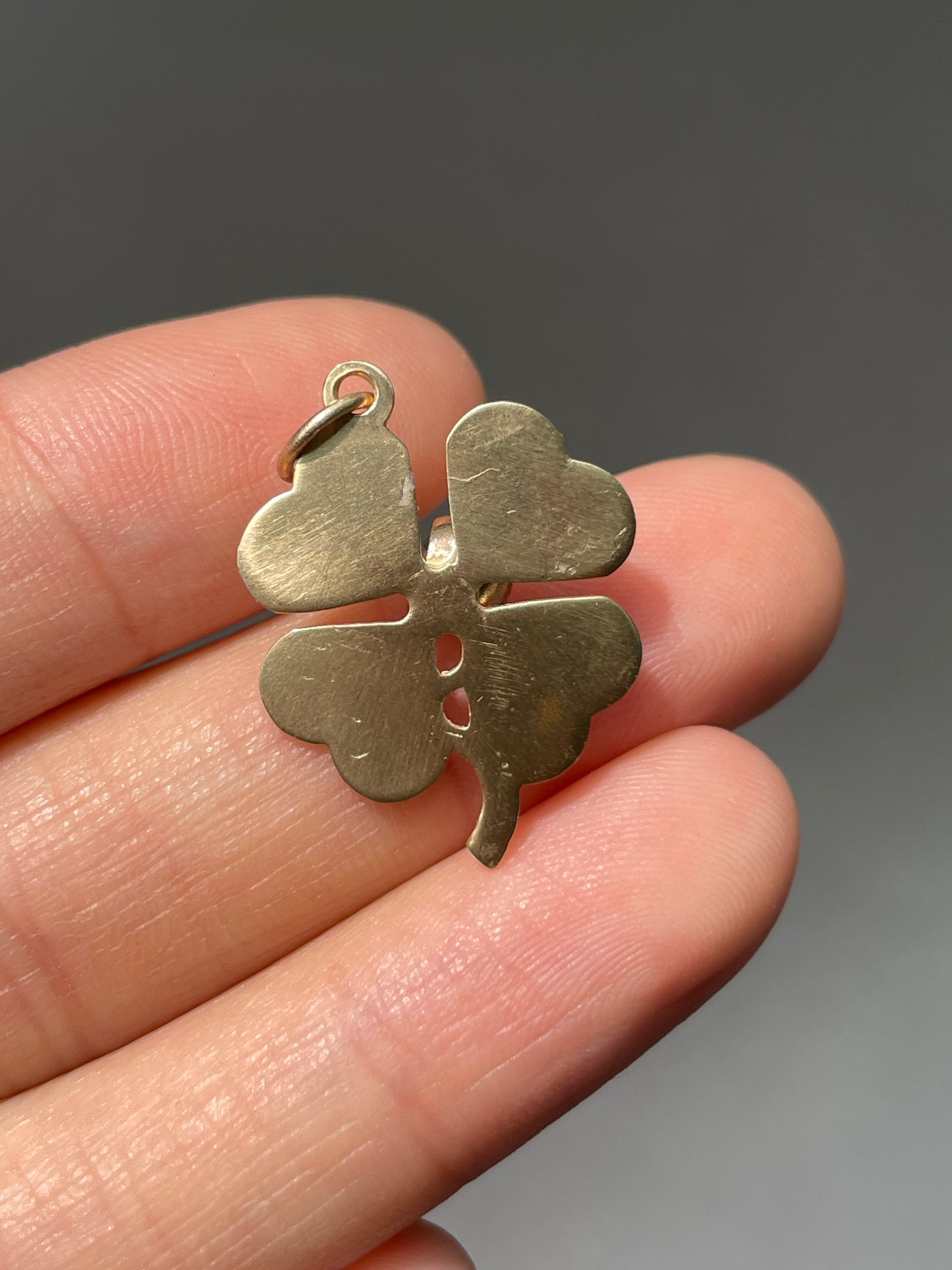 Vintage 14K Gold Topaz Engine Turned Clover Charm