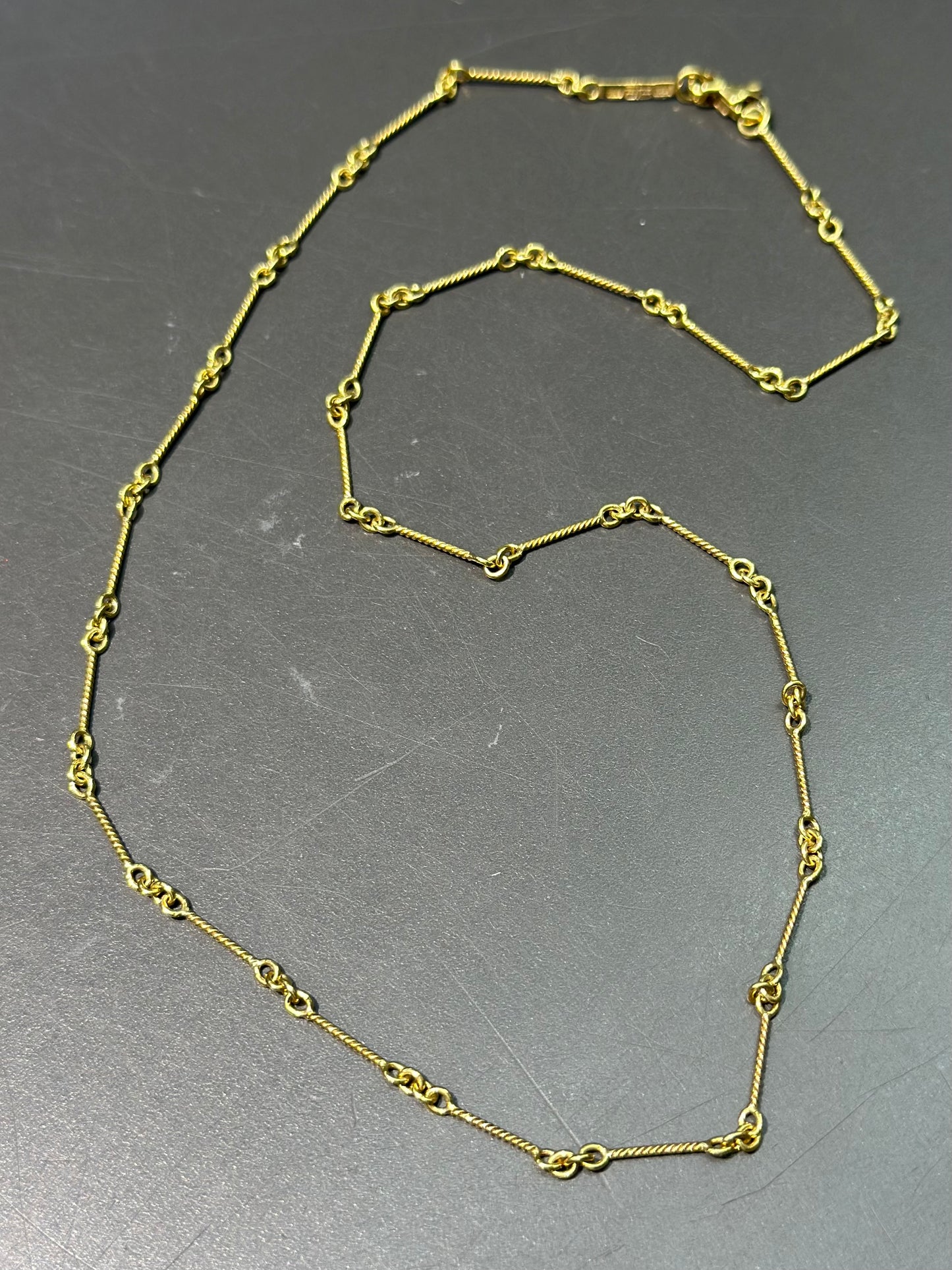 14K Gold Fancy Twisted Link Chain Necklace 17.0 inch