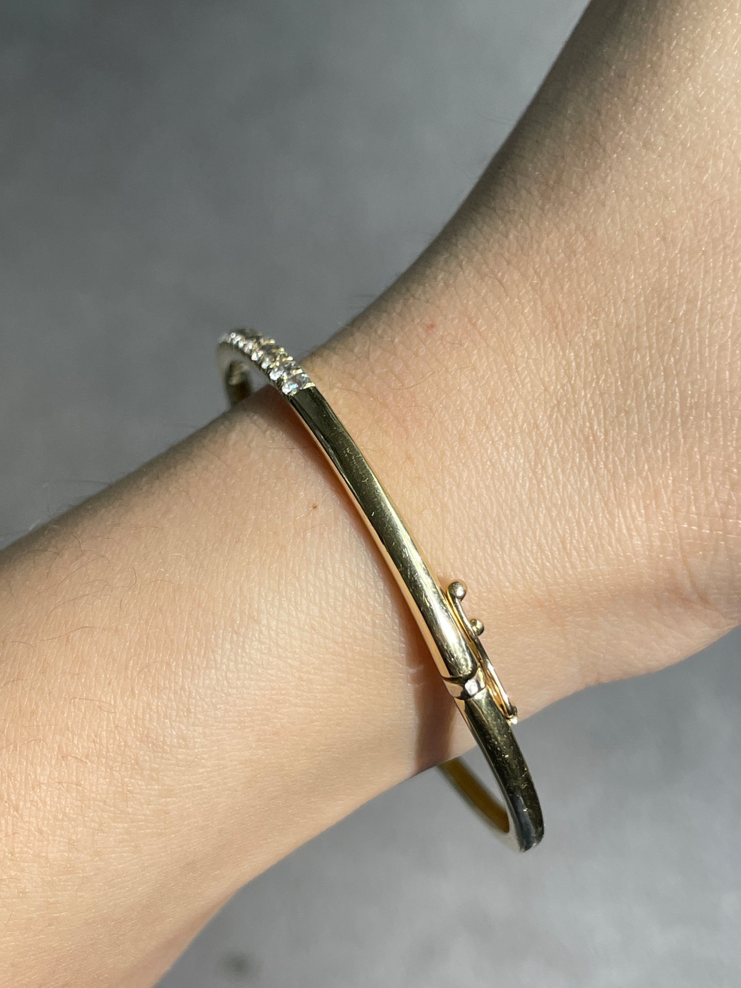 14K Gold 0.98 CTW Diamond Bangle Bracelet