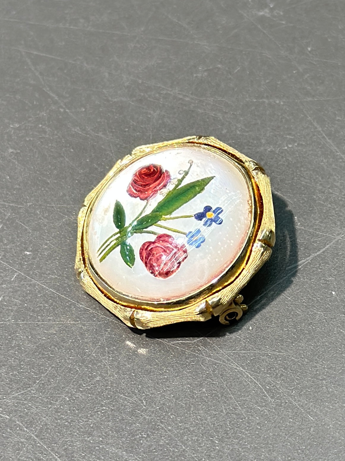 维多利亚 14K 金玫瑰花埃塞克斯水晶胸针