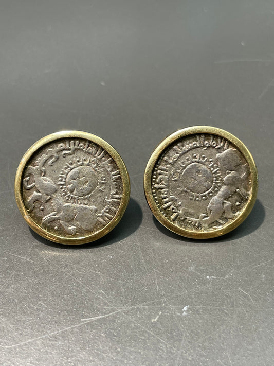 Vintage 18K Yellow Gold Bezel Ancient Roman Coin Earring