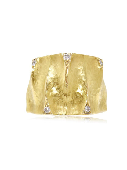 Vendorafa 18K Gold Hammered Dune Diamond Band Ring