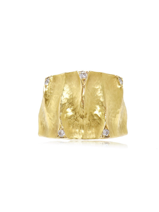 Vendorafa 18K Gold Hammered Dune Diamond Band Ring