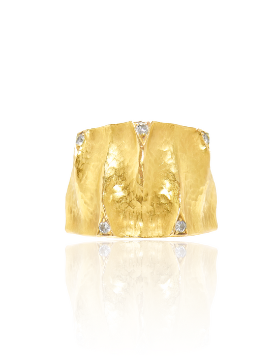 Vendorafa 18K Gold Hammered Dune Diamond Band Ring