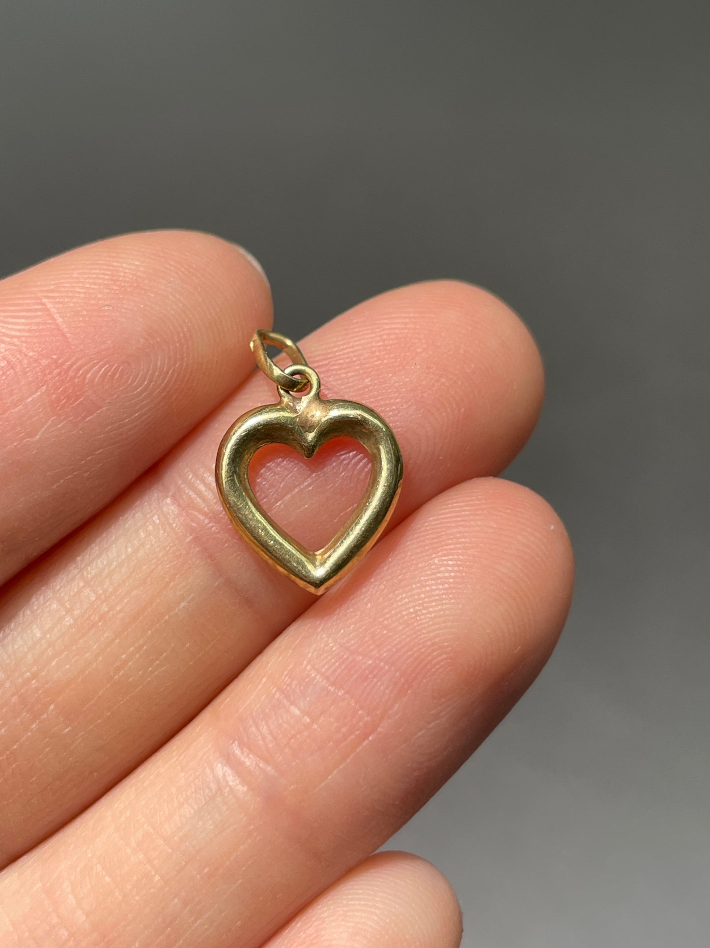 Vintage 14K Gold Open Heart Charm
