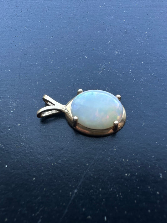 14K 金蛋白石吊坠