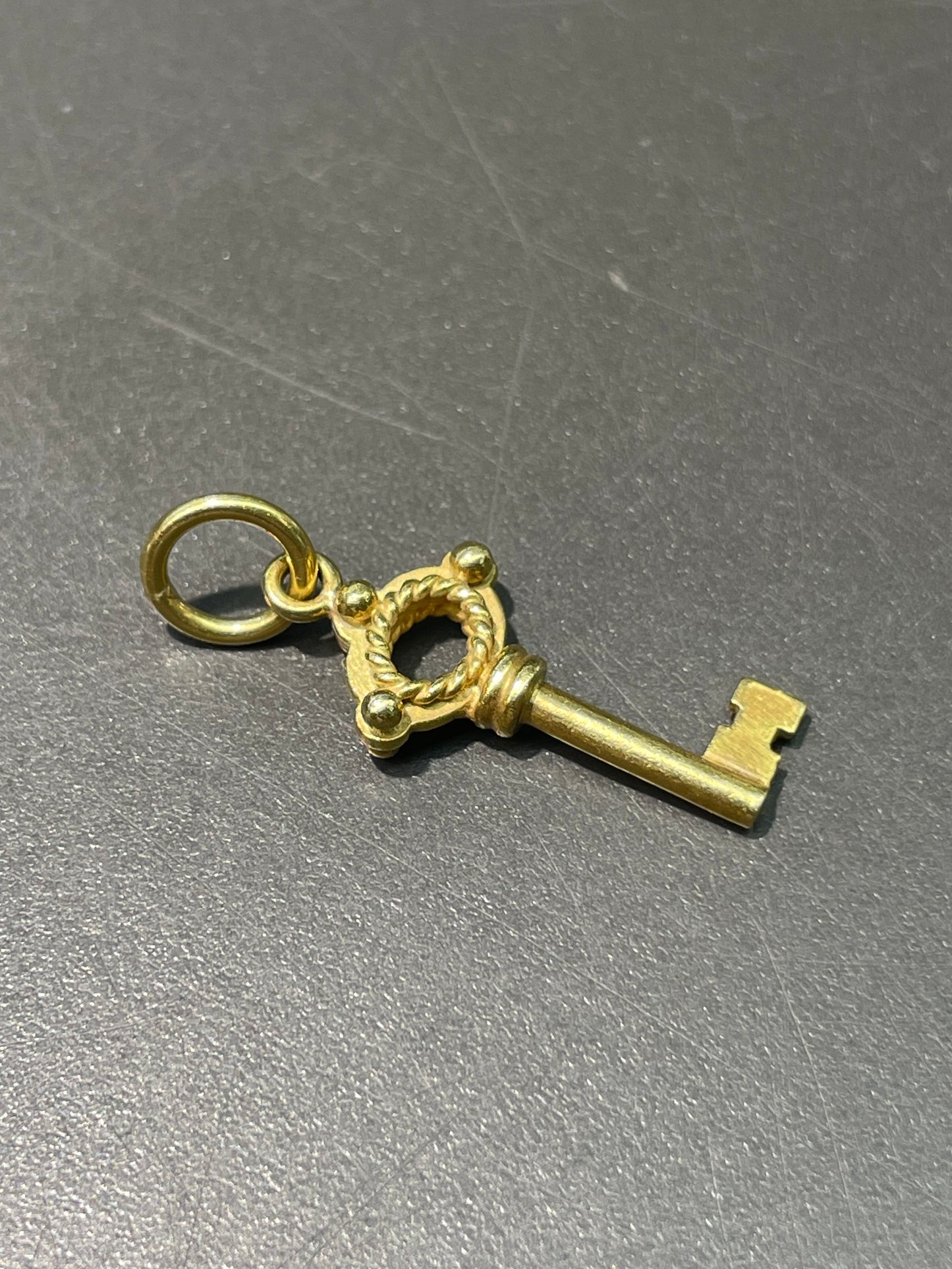 Vintage 14K Yellow Gold Solid Motif Key Charm