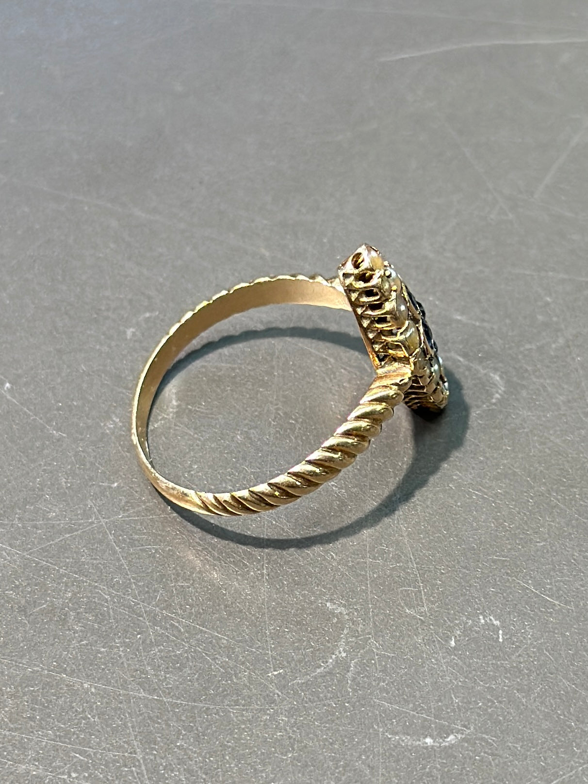 古董 14K 金蓝宝石种子珍珠三叶草戒指 尺寸 7