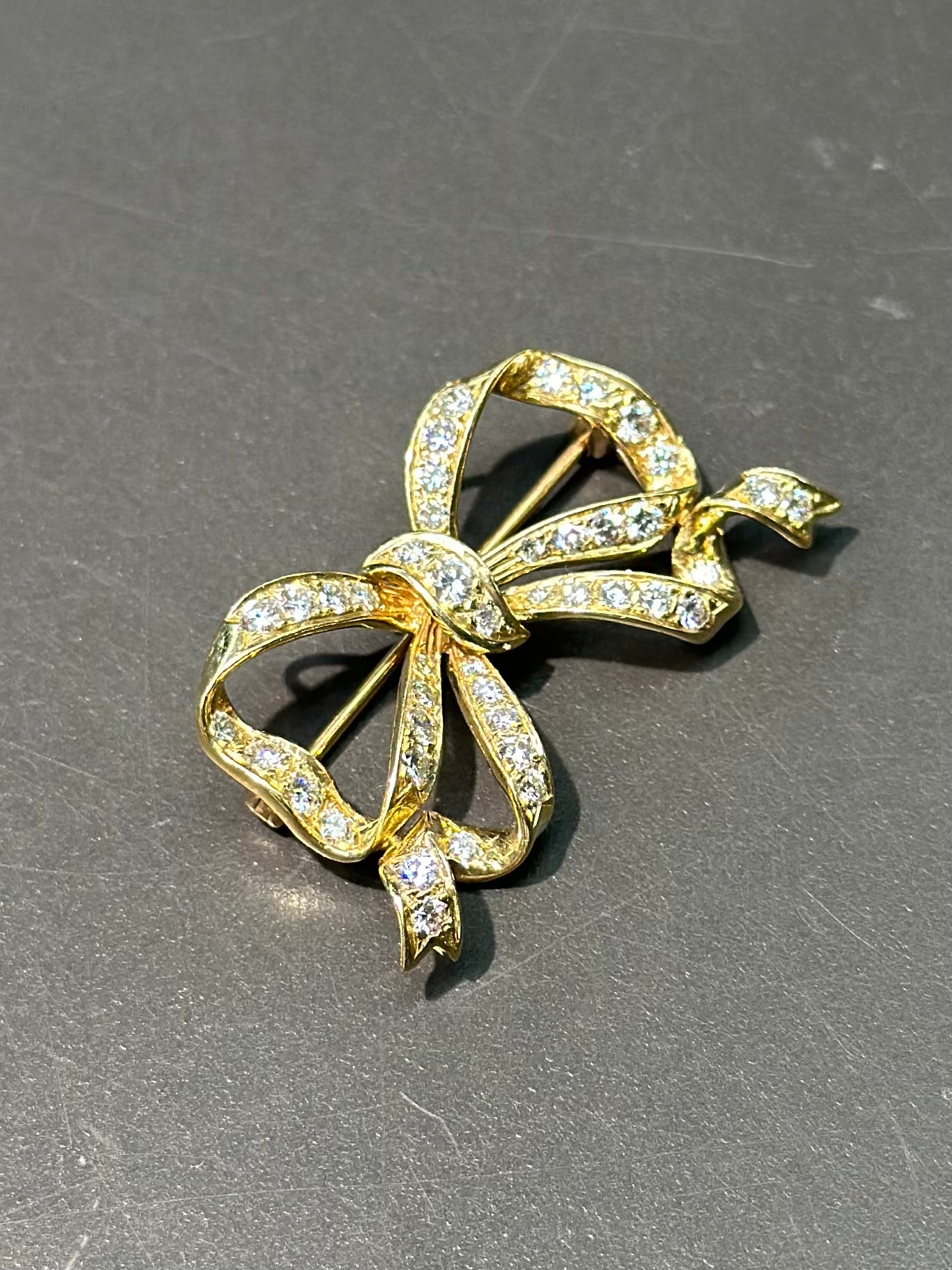 14K Gold Diamond Ribbon Pendant Brooch